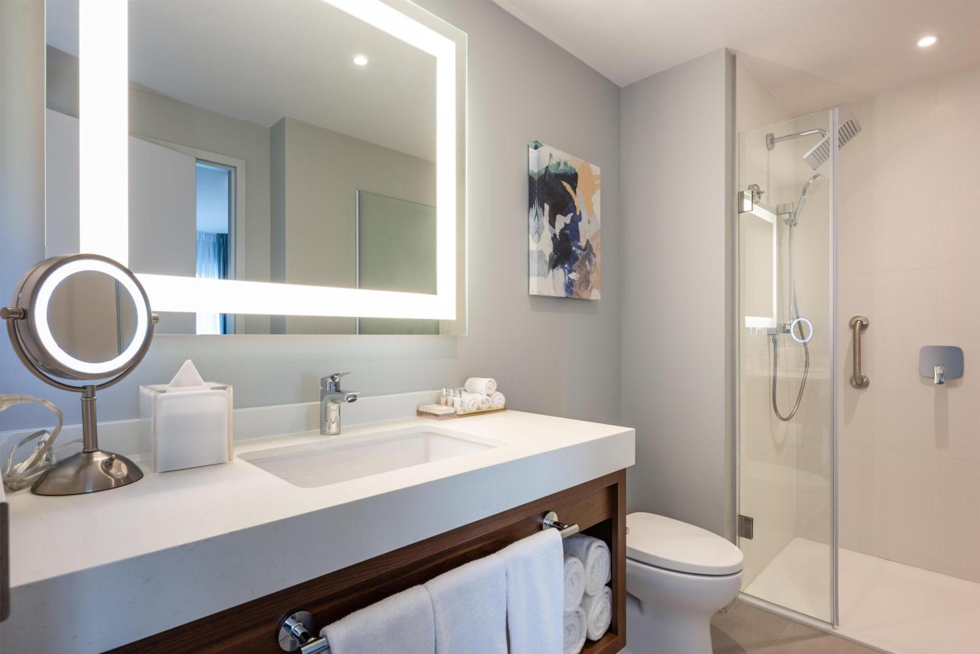 One Bedroom Suite Two Queen Beds Pool or Patio
