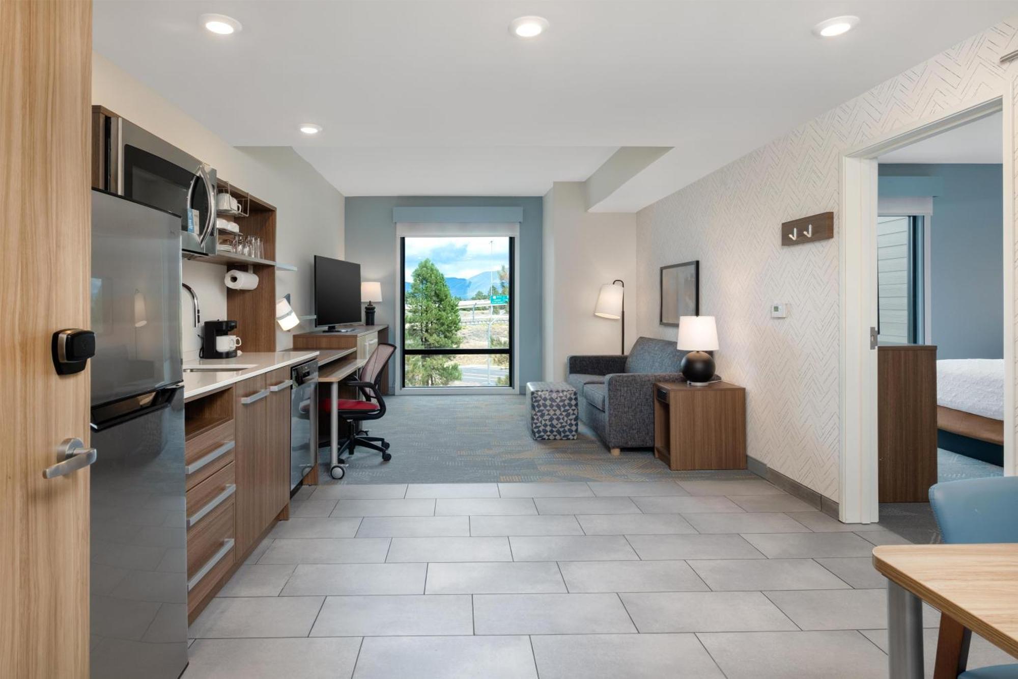 One-Bedroom King Suite
