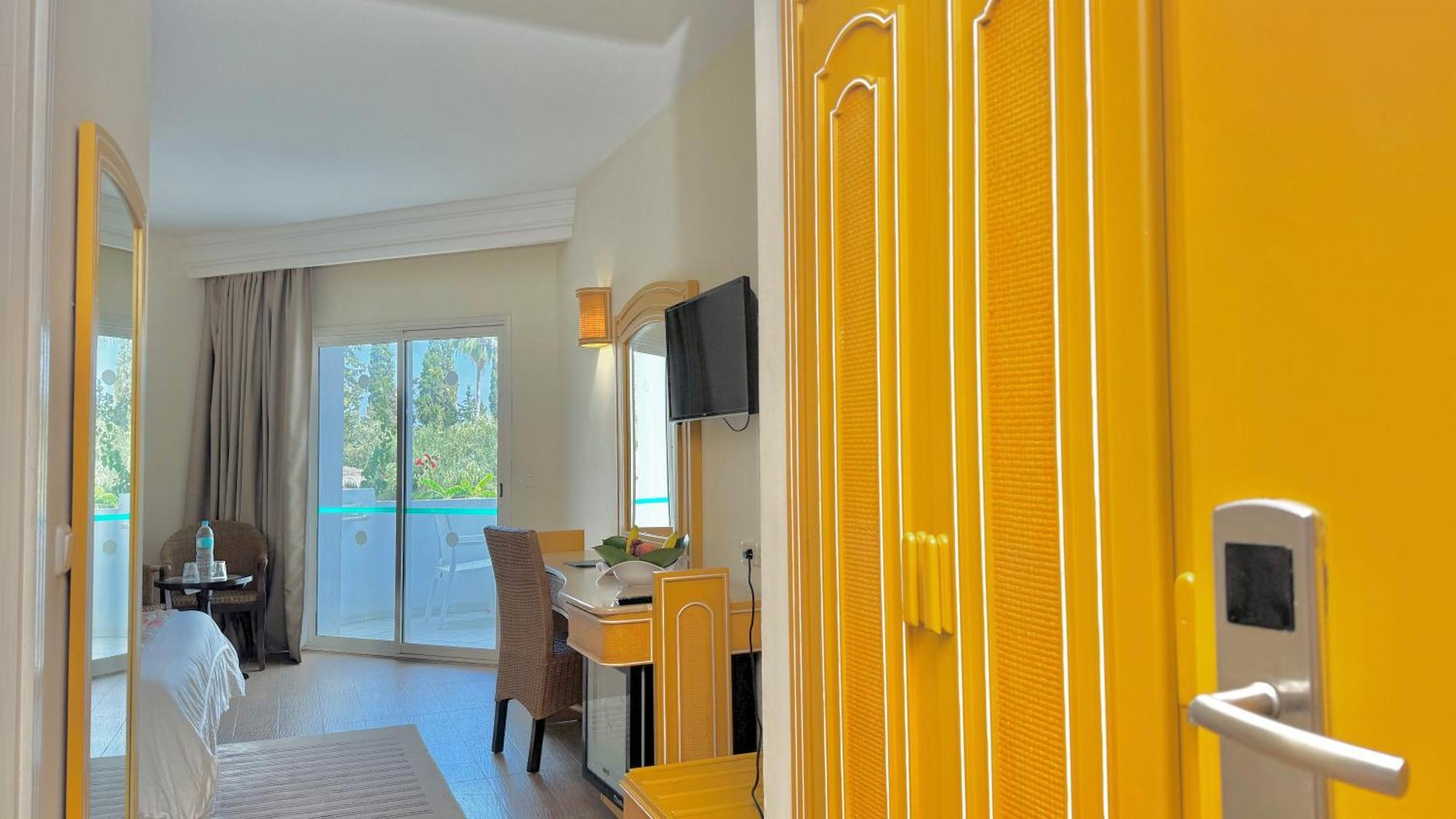 Standard Single Room,1737043867:JPEG