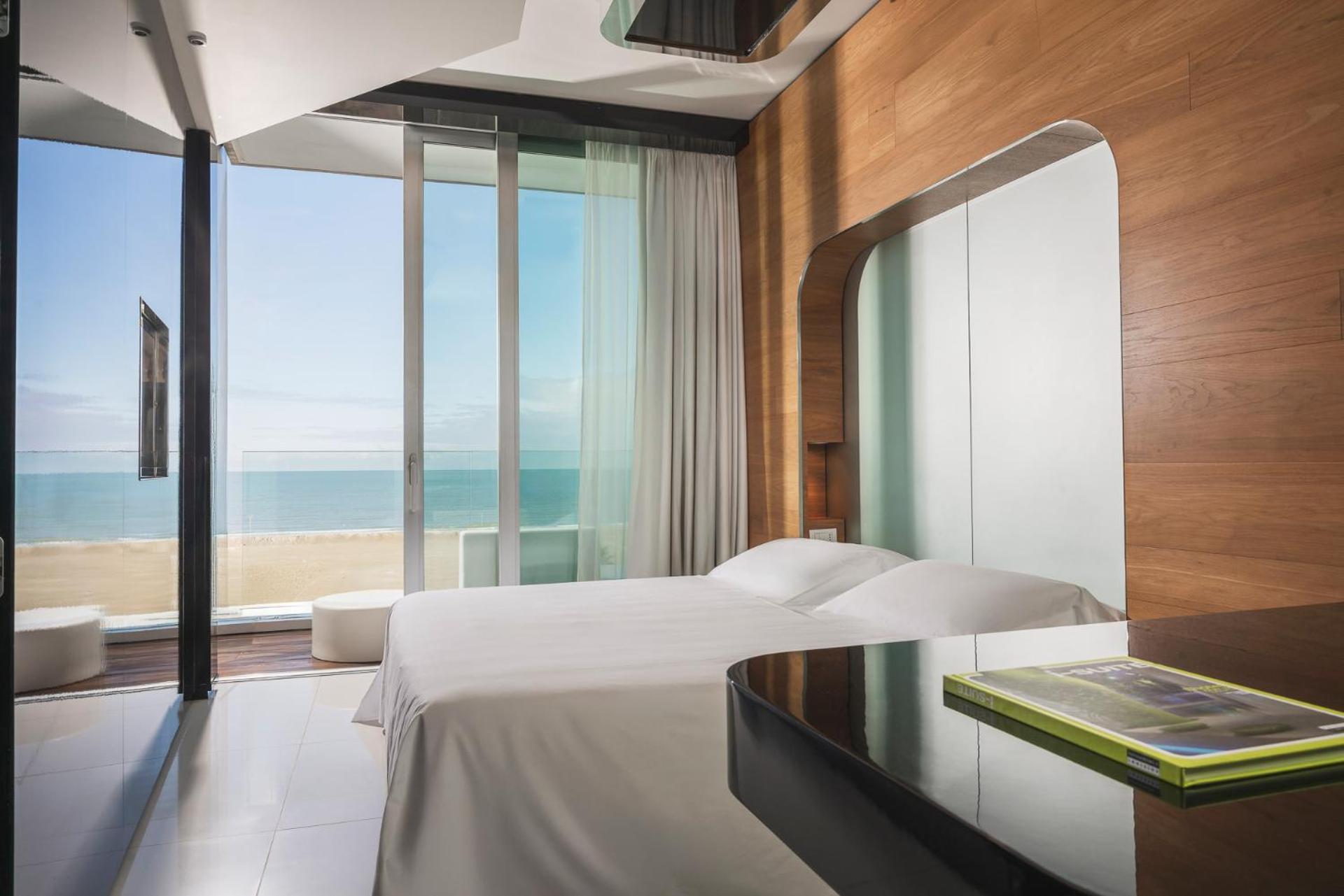 Suite Sea View,1739395239:JPEG