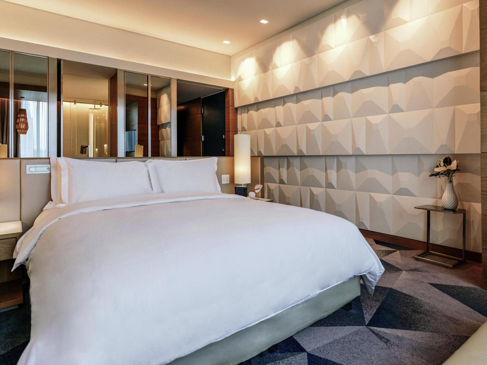 Habitación Doble Superior con vistas a la ciudad - Cama doble grande