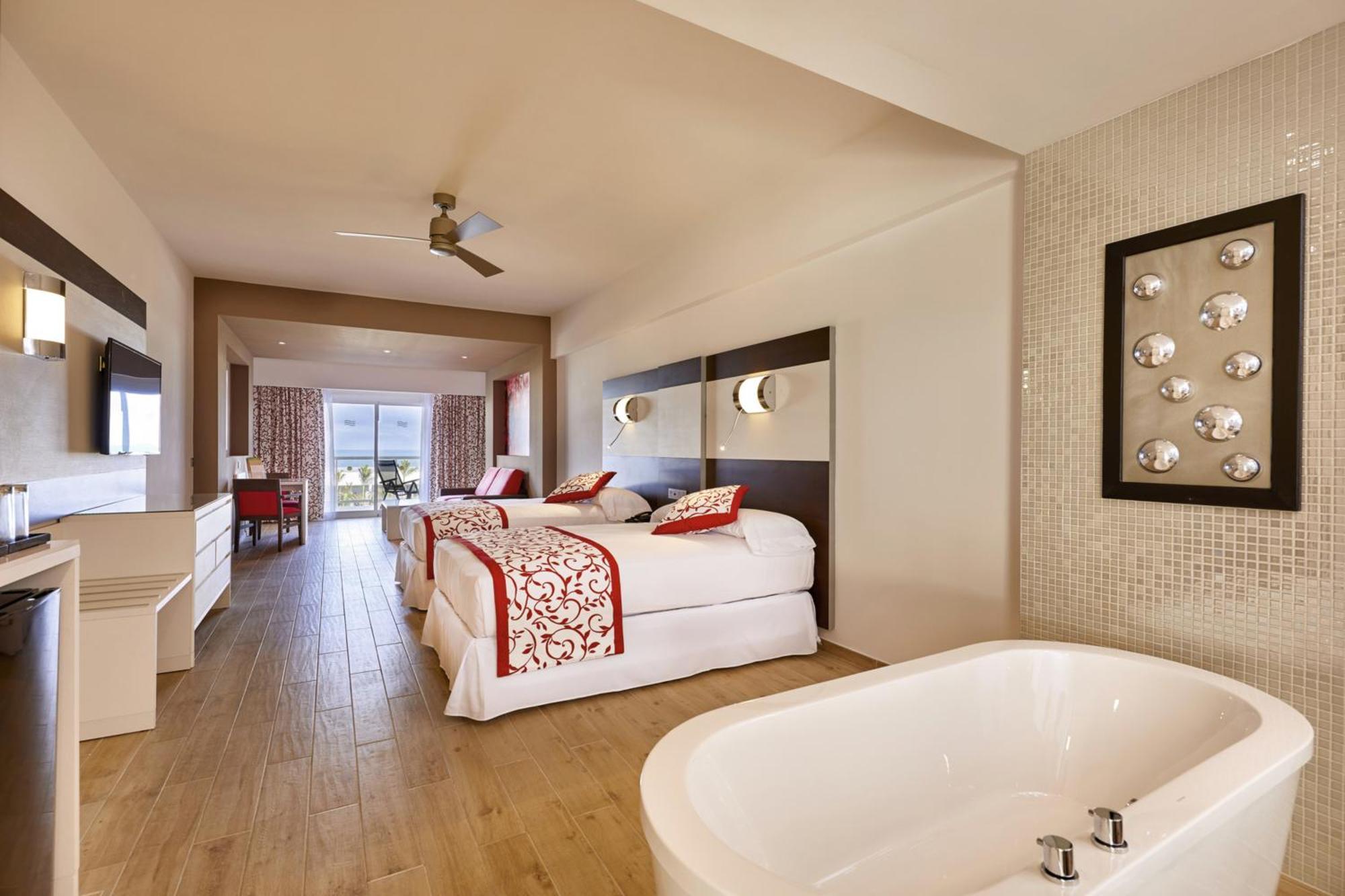 Junior Suite Ocean View,1740691689:JPEG