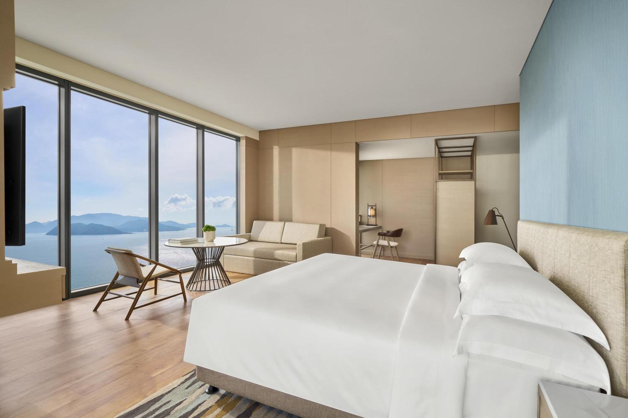 1 King Bed Ocean View Deluxe