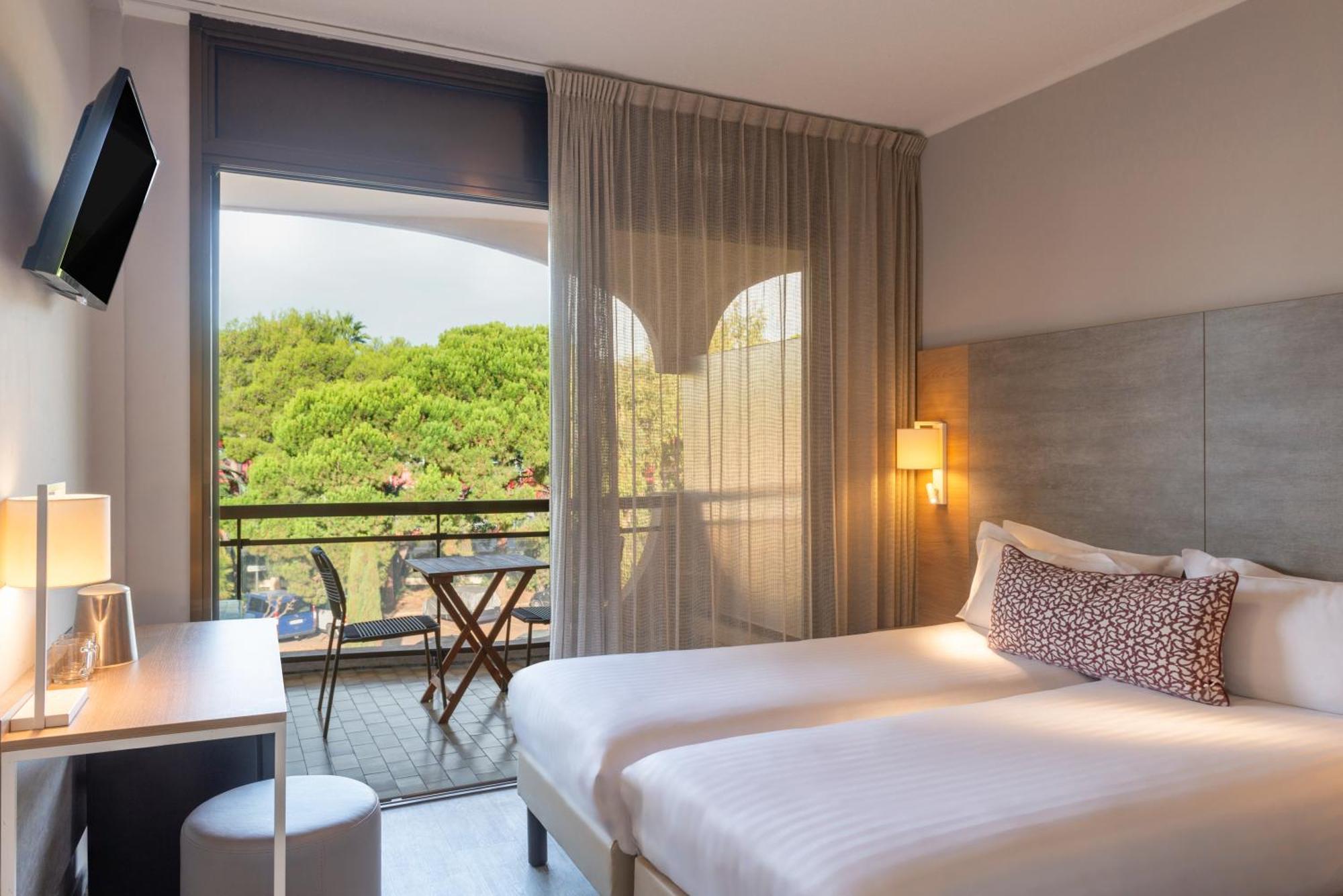 Twin Room Terrace