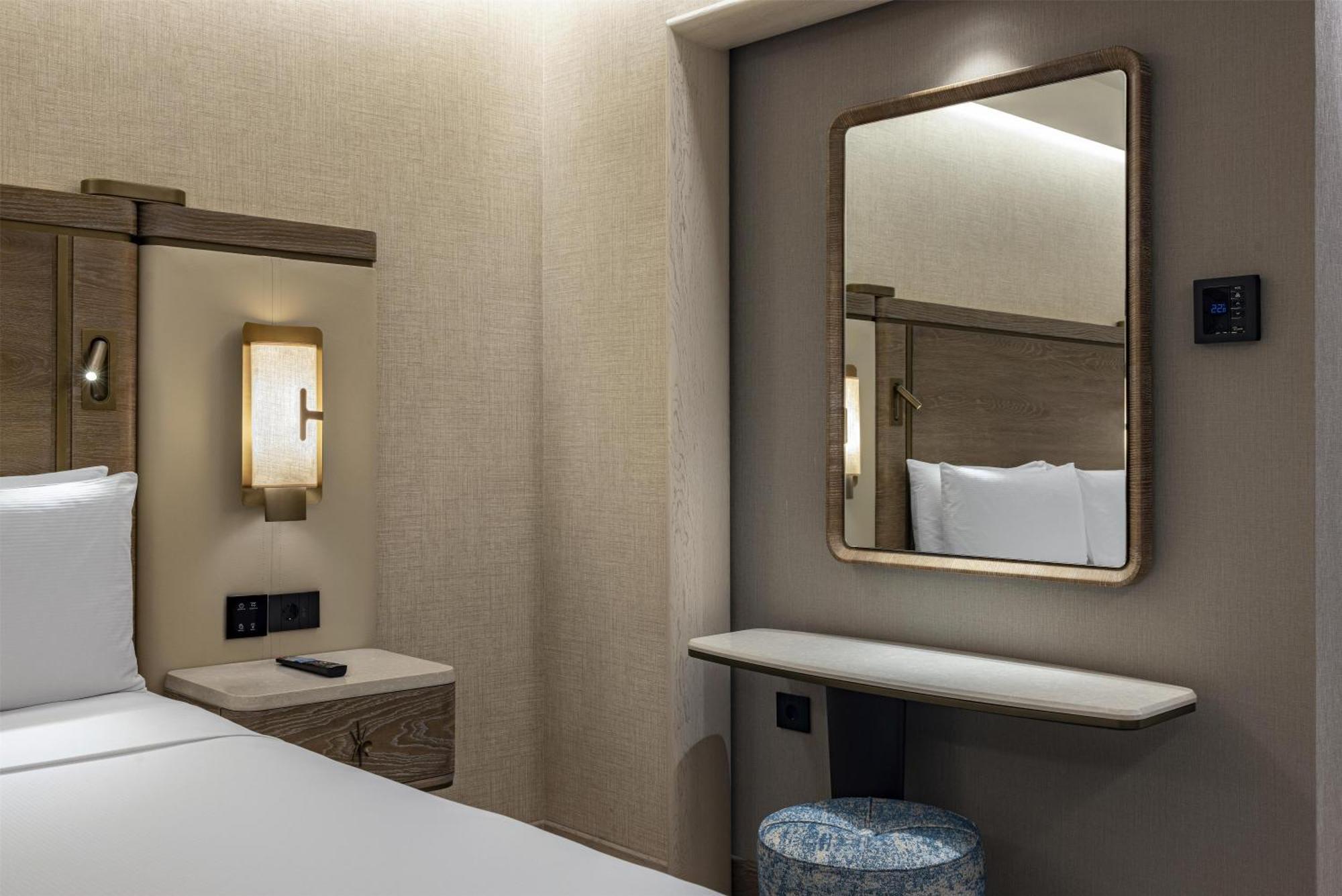 Deluxe King Room Bosphorus View