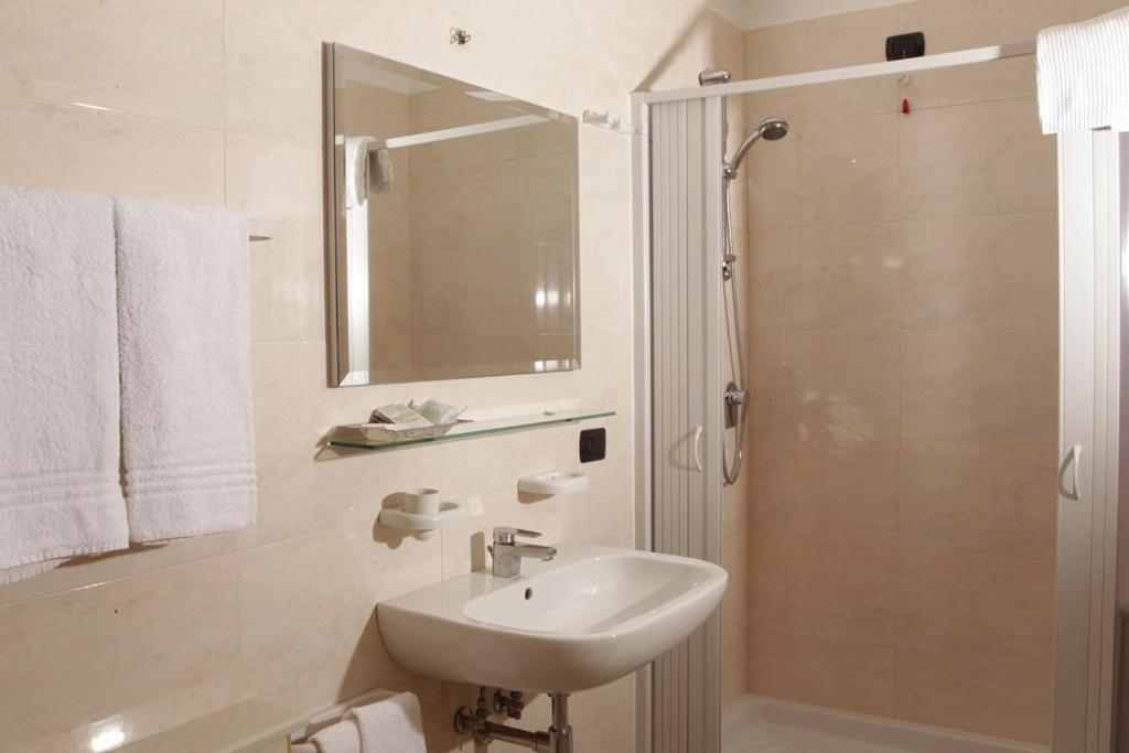 Quadruple Room Sea View