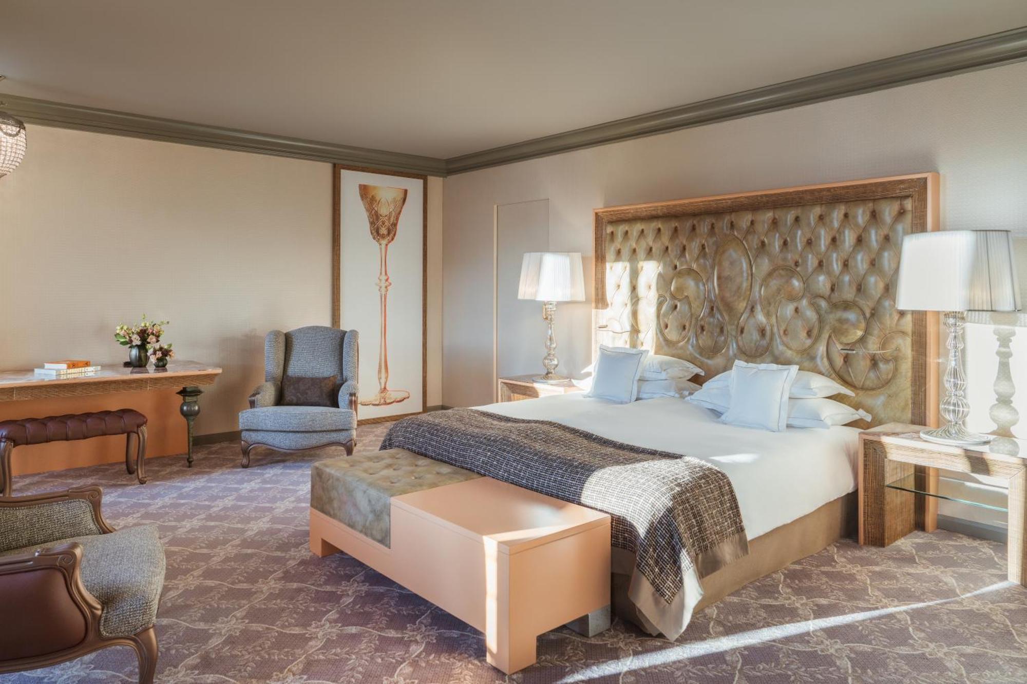 Carlton Two Bedroom Suite Lake View