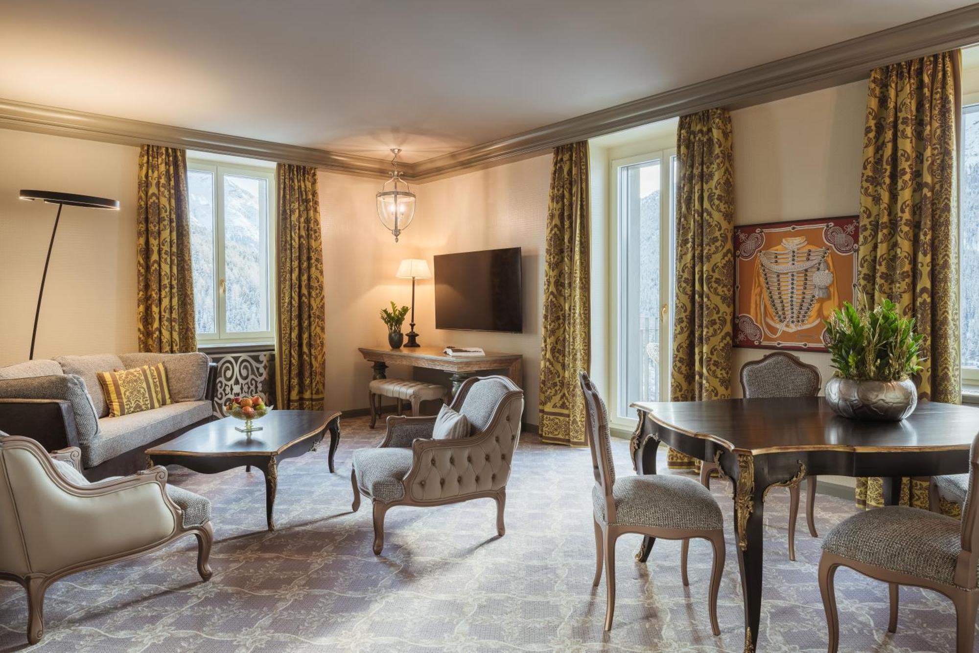 Carlton Two Bedroom Suite Lake View