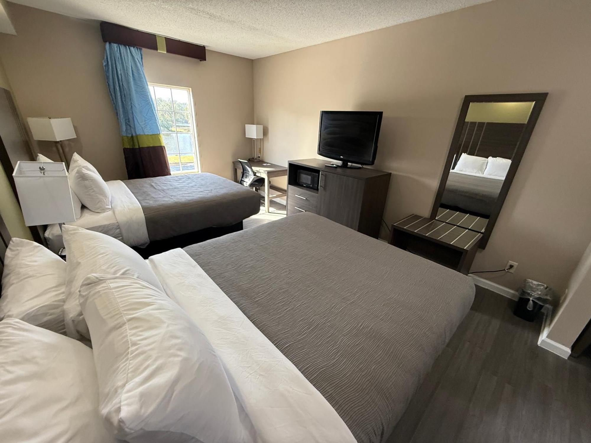 Quadruple Room Two Queen Beds Non Smoking