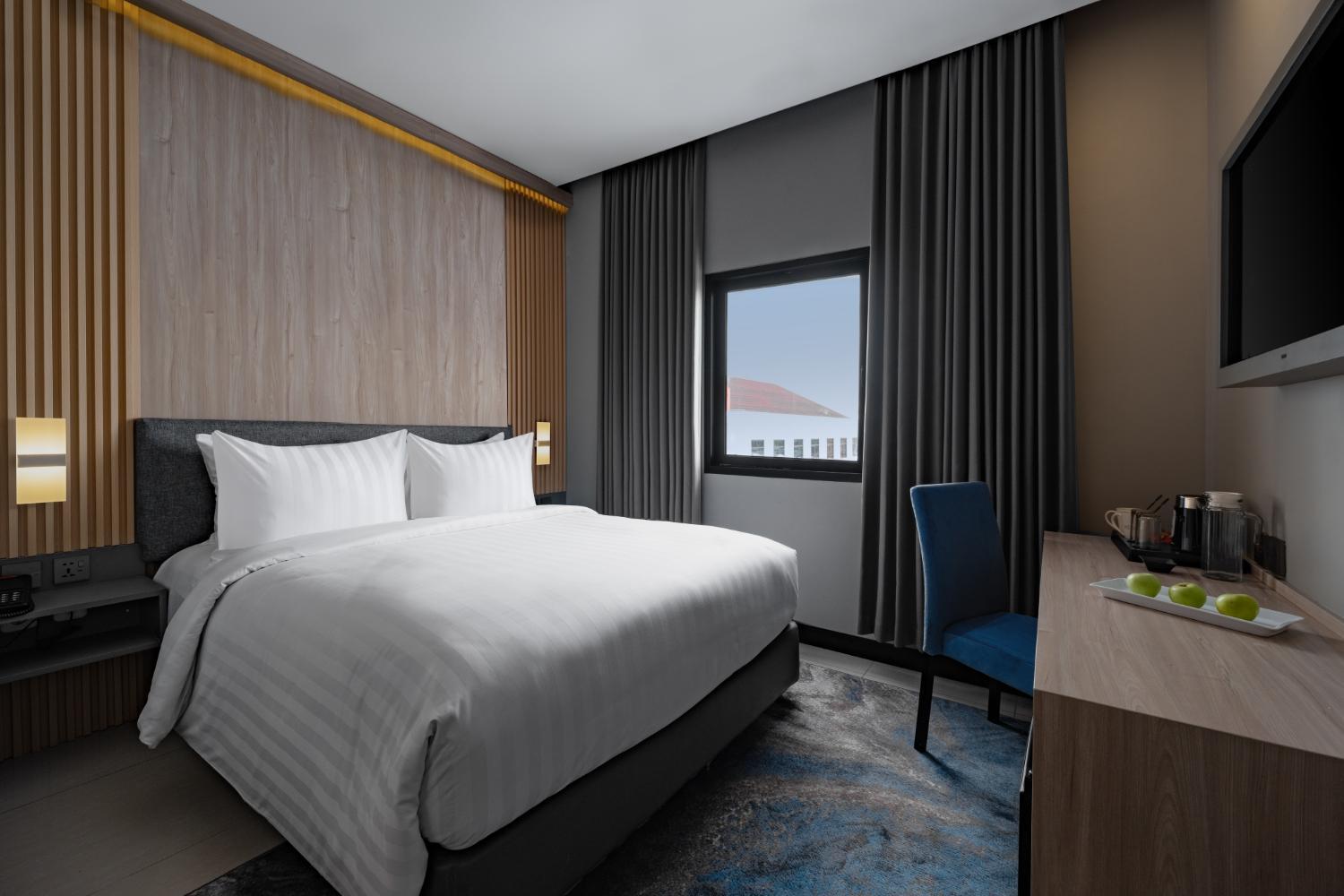 Deluxe Double or Twin Room