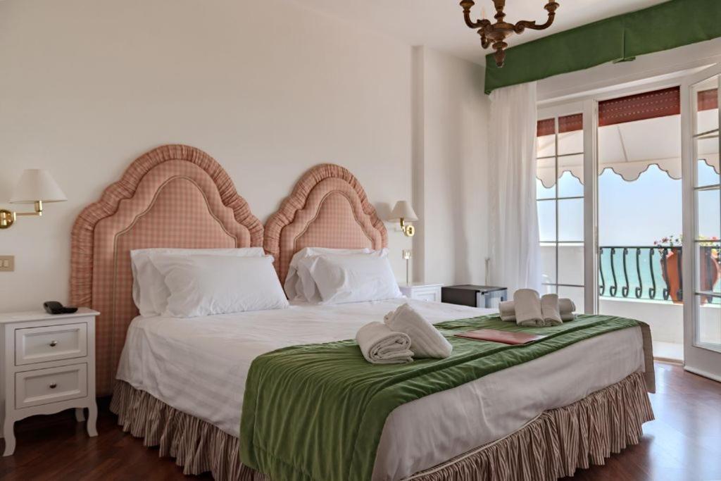 Standard Double or Twin Room Sea View