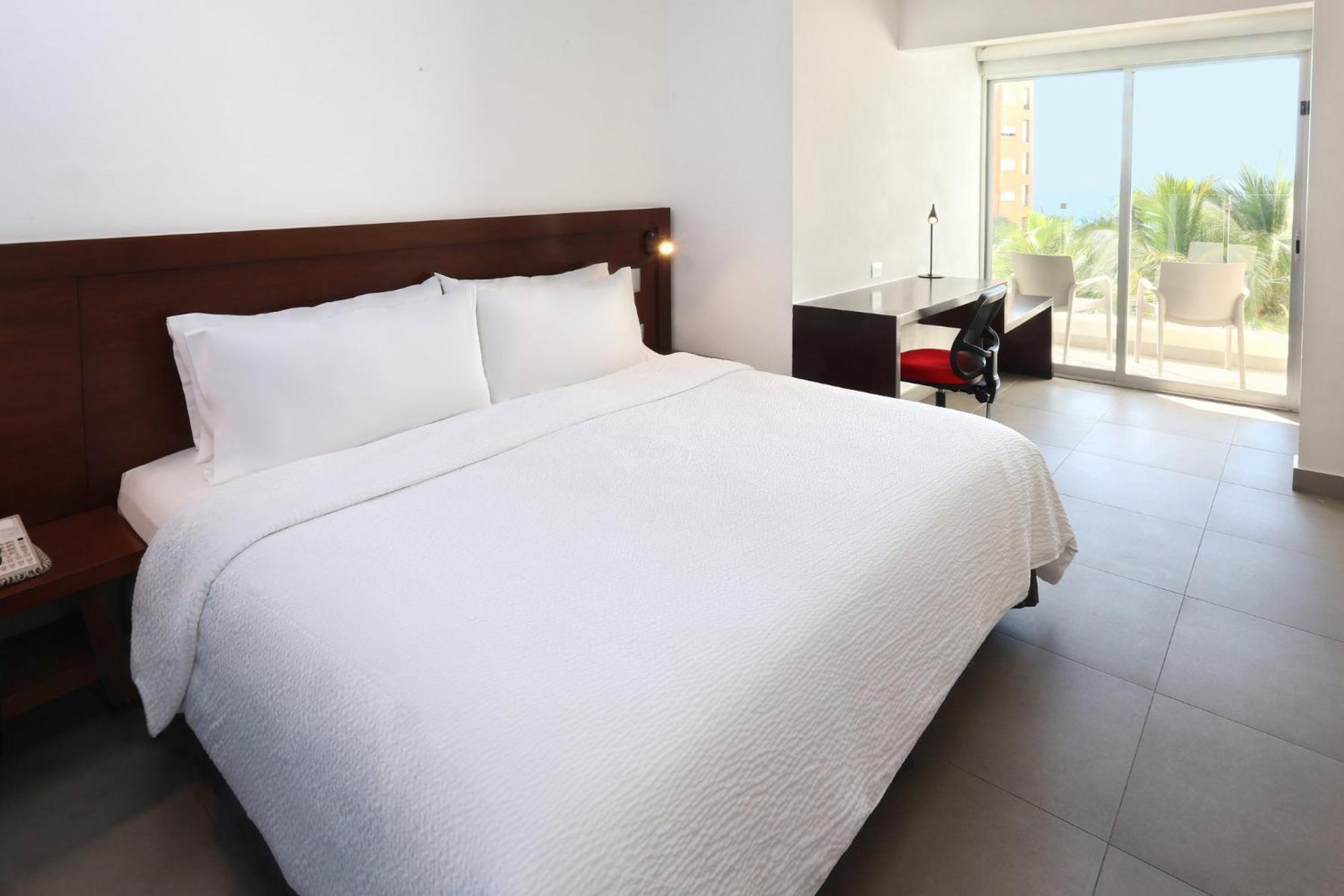 Standard King Room Ocean View