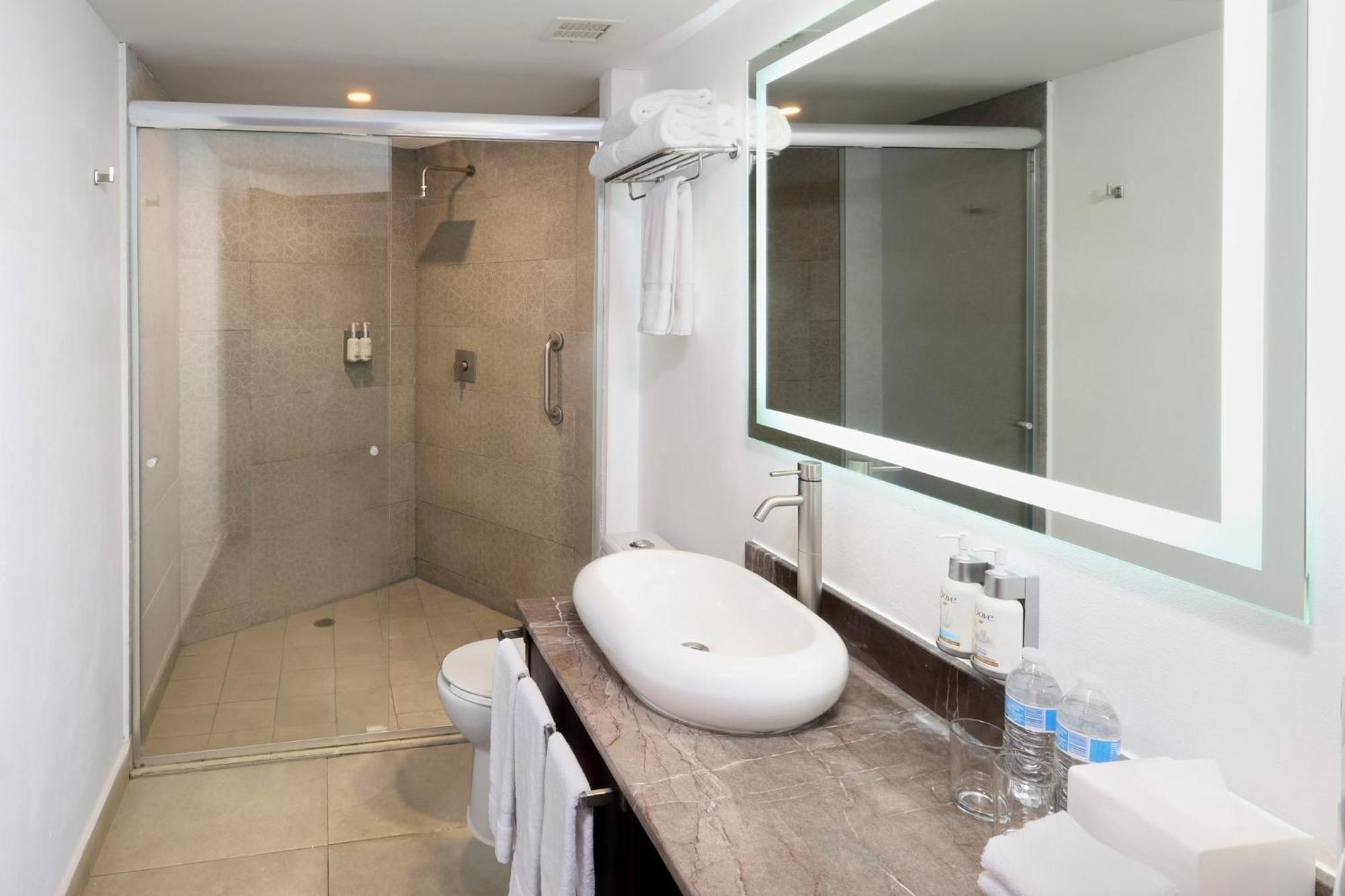 Standard Queen Room Two Queen Beds Ocean View High Floor