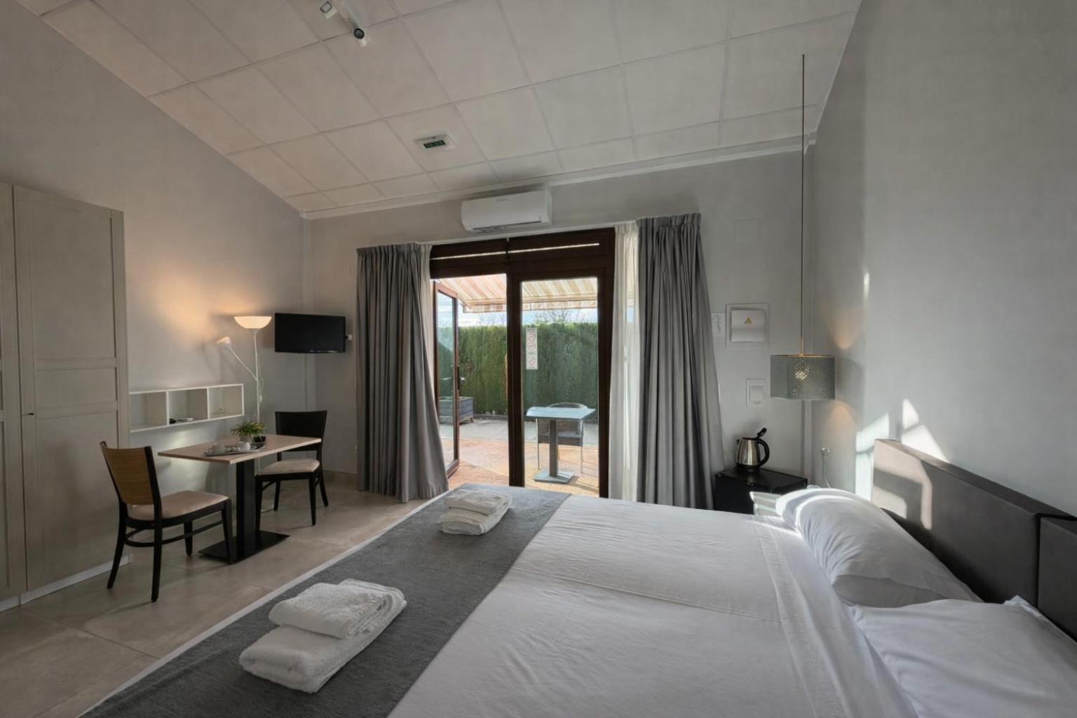 Double or Twin Room Garden View