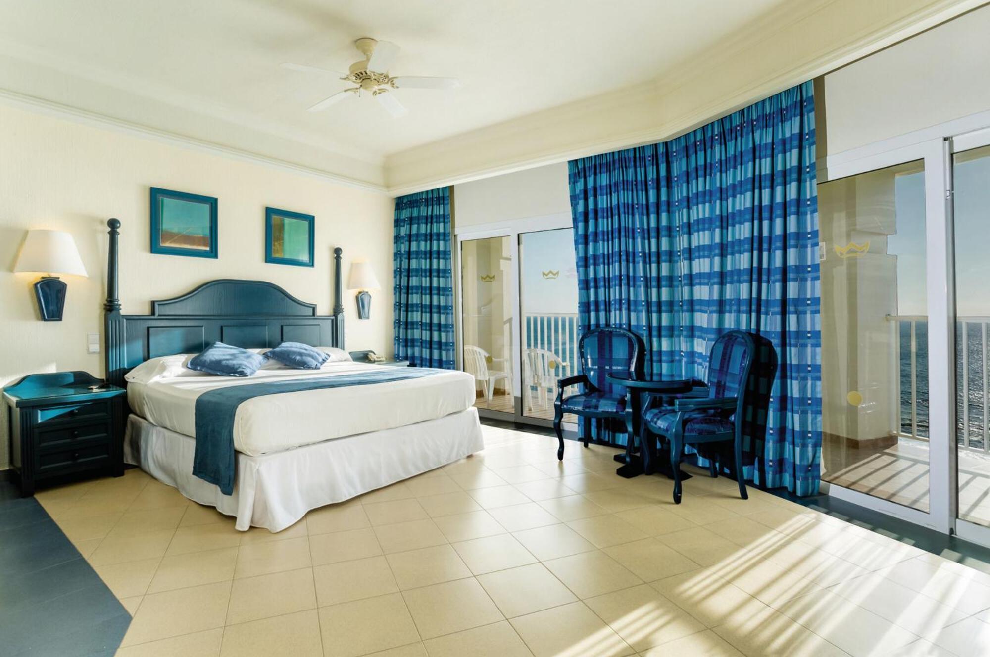 JUNIOR SUITE VISTA AL MAR