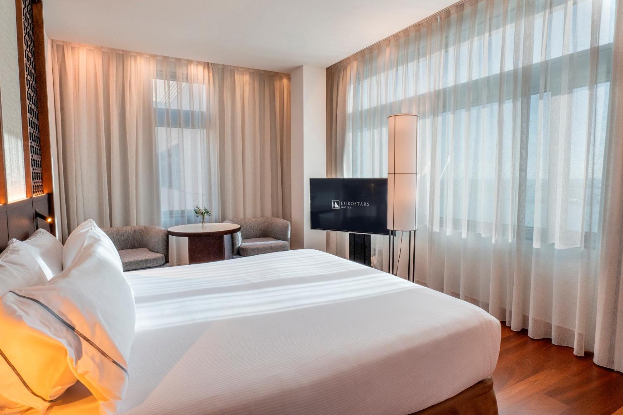 Deluxe Double or Twin Room,1746826057:JPEG