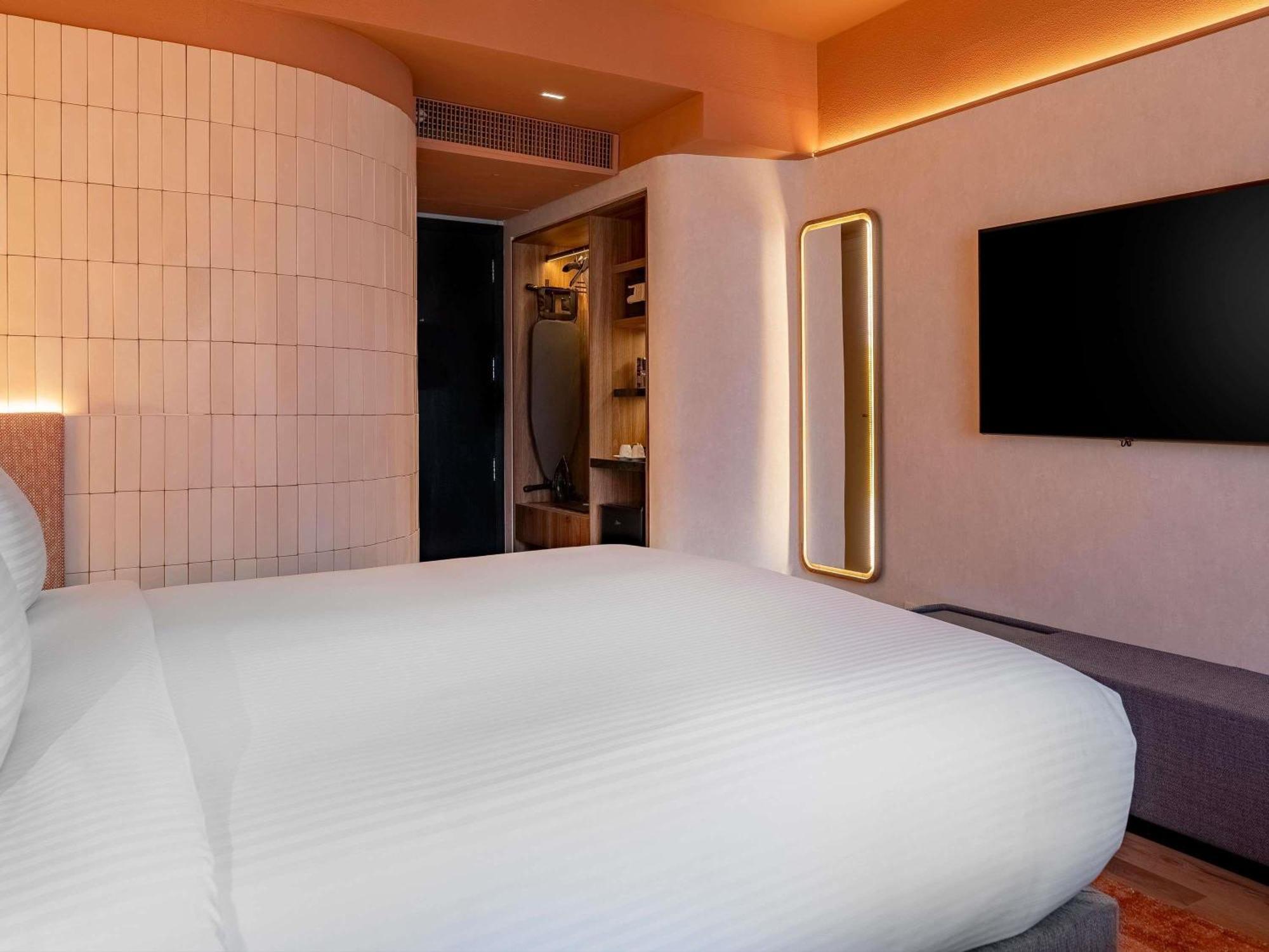 Premium Executive Room Queen Bed