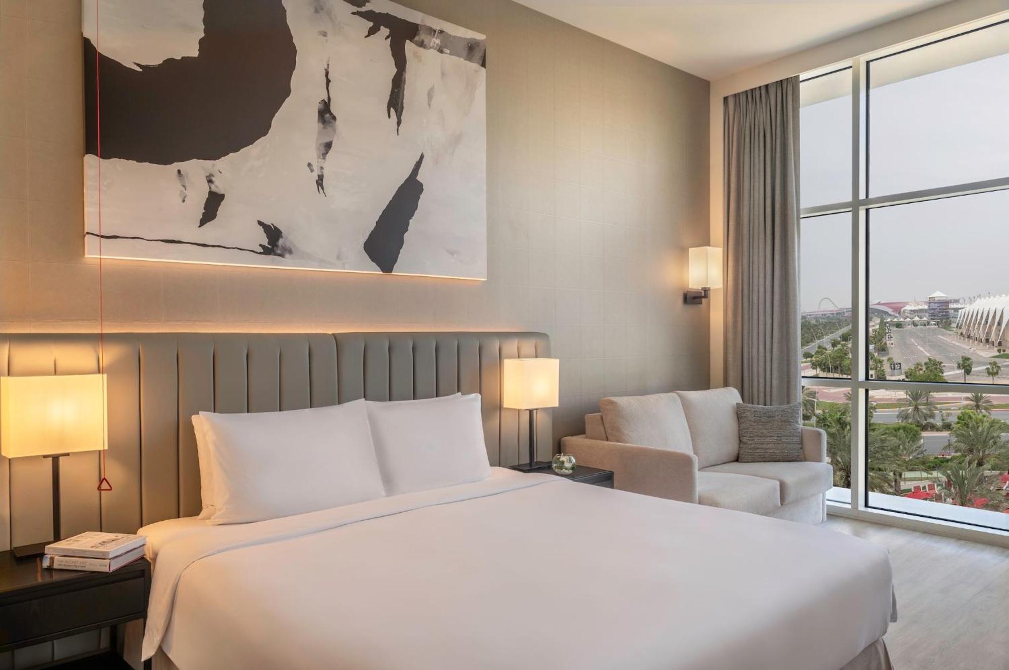 Deluxe King Room Plaza View Theme Park Access or Accessible