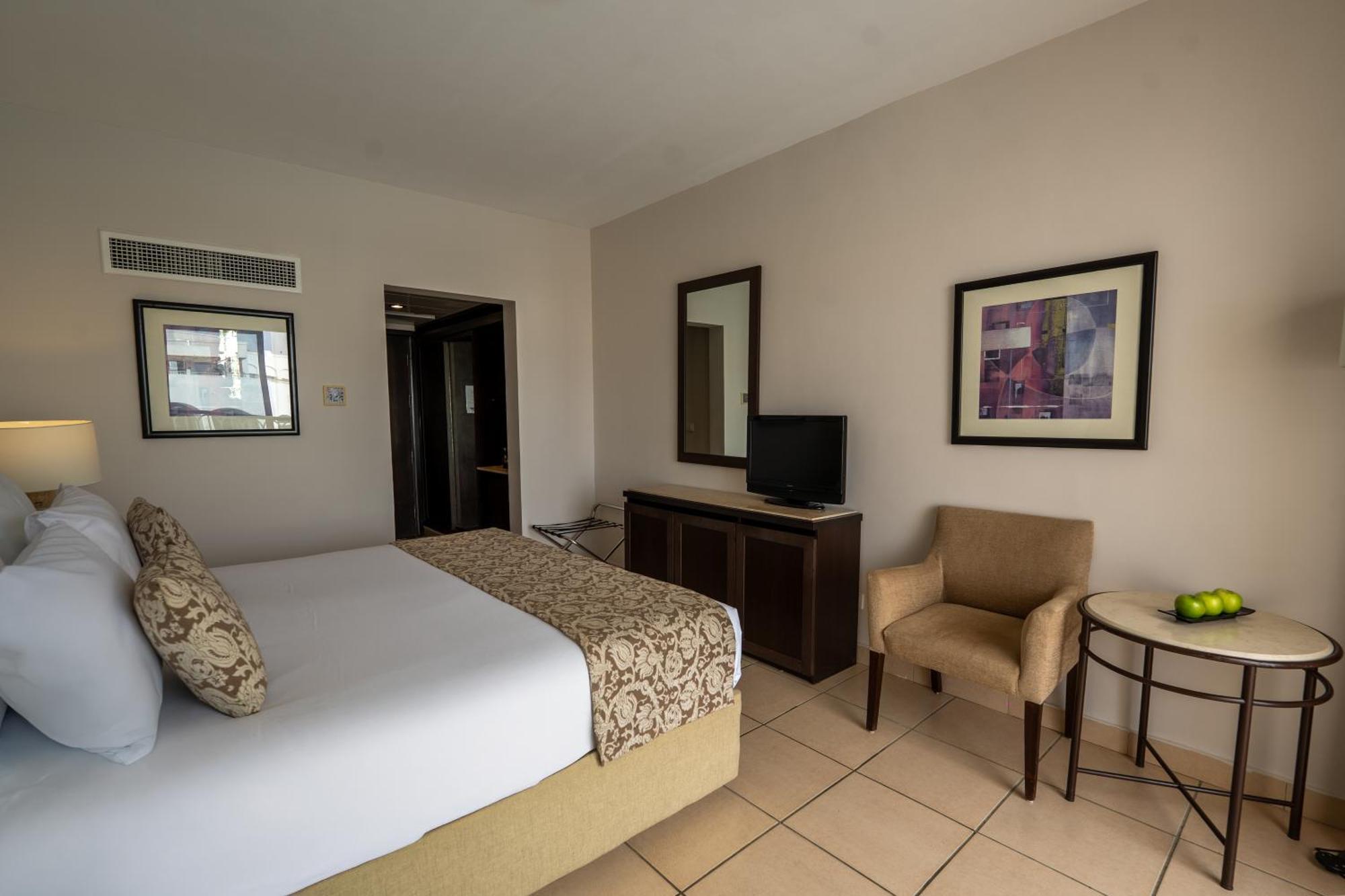 Superior Queen or Twin Bed Pool View