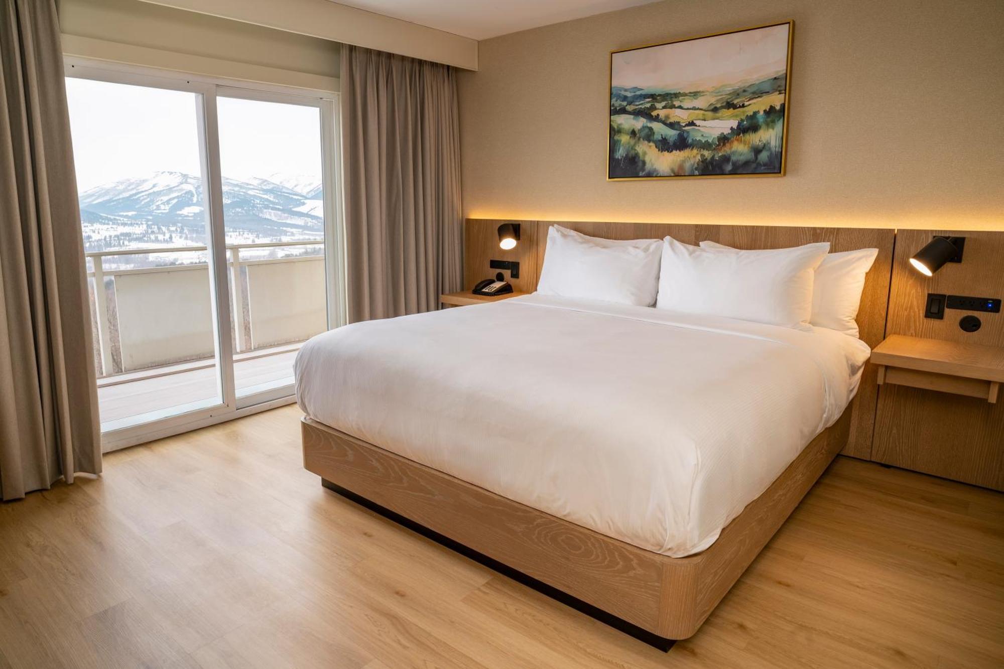 One-Bedroom King Suite Balcony