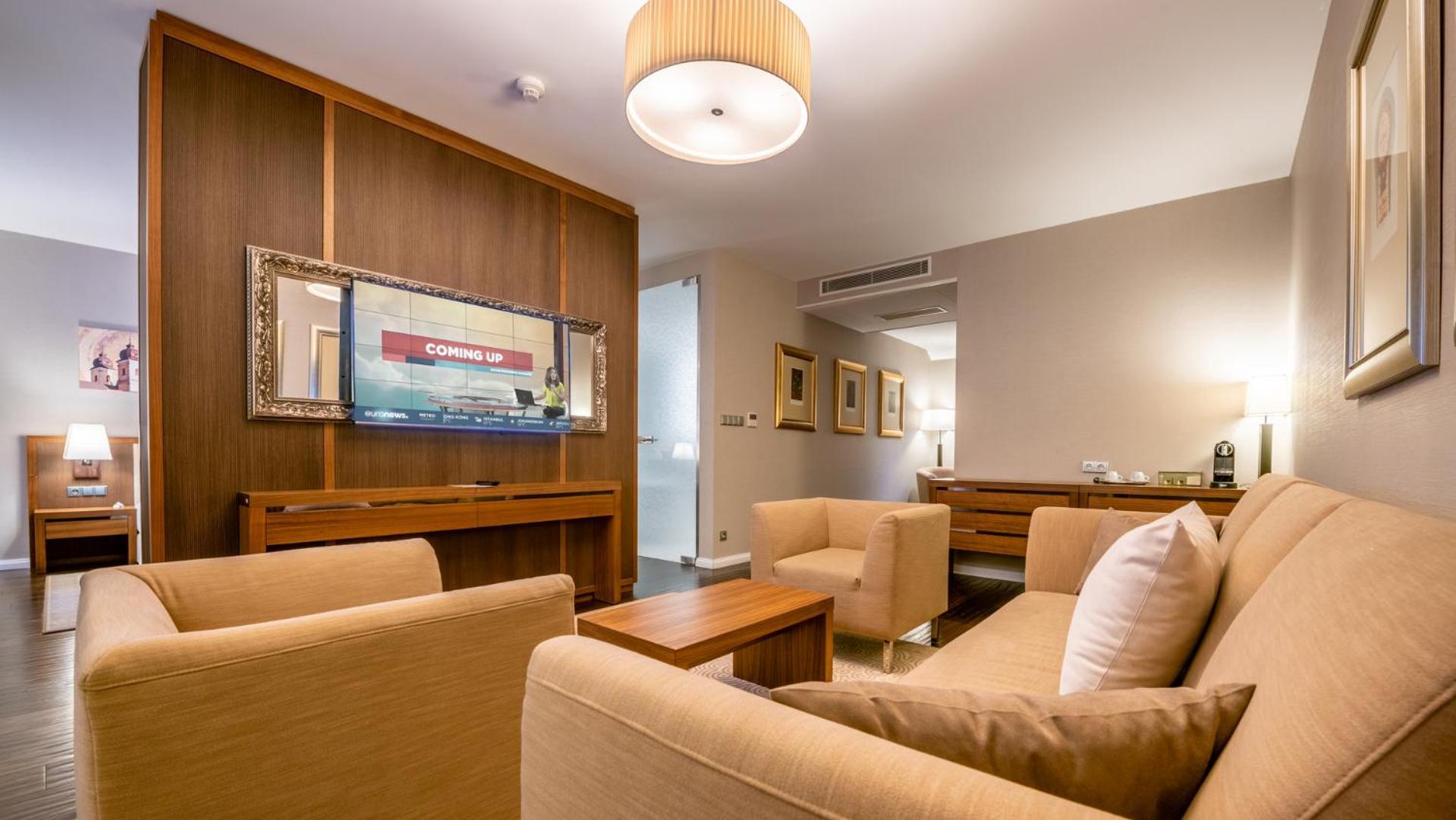 Exclusive Suite
