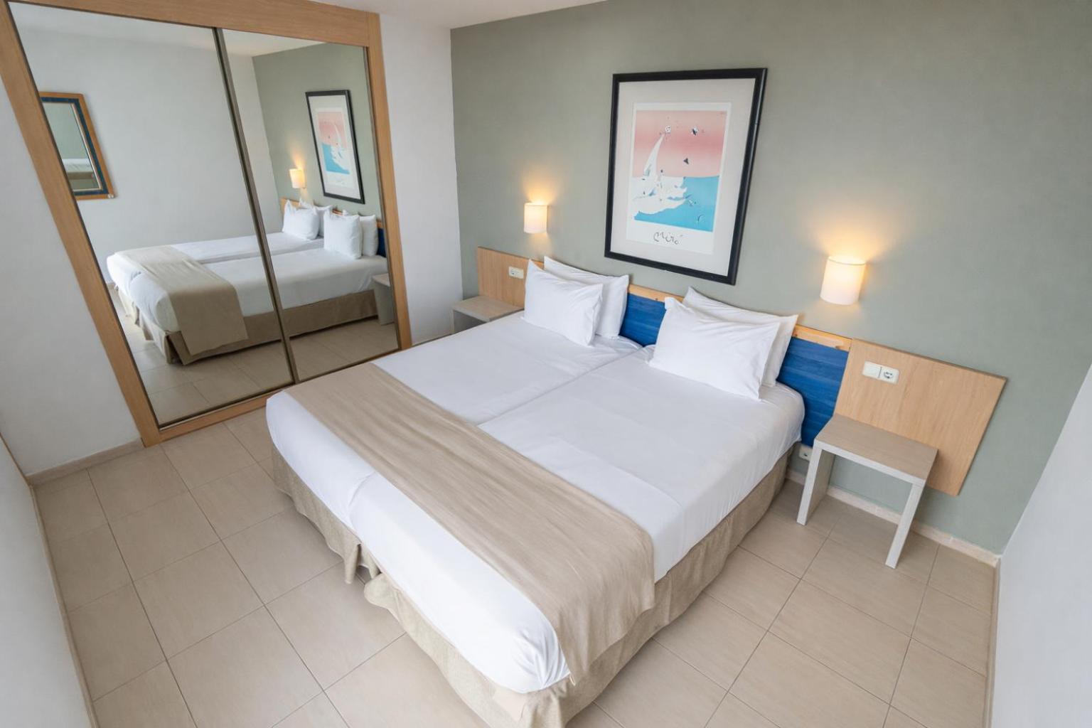 Appartamento con 2 Camere da Letto e Vista Mare