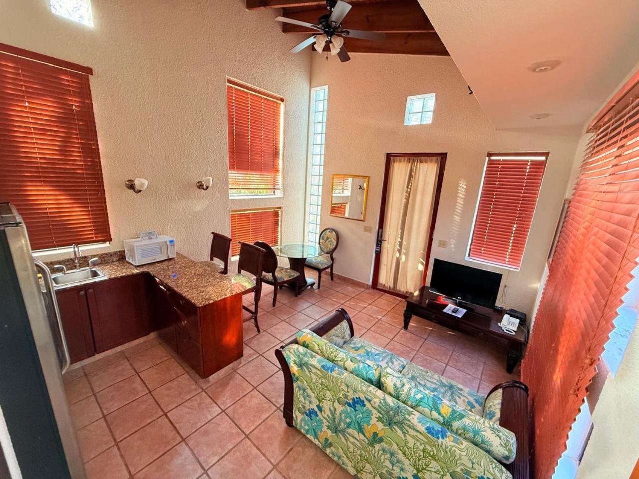 Las Sirenas by Mayan Princess Two Bedroom Family Suite
