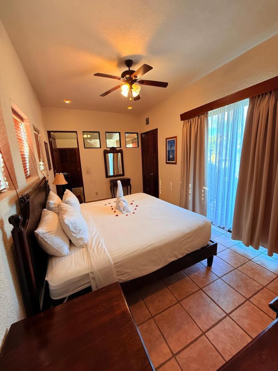 Las Sirenas by Mayan Princess Two Bedroom Family Suite