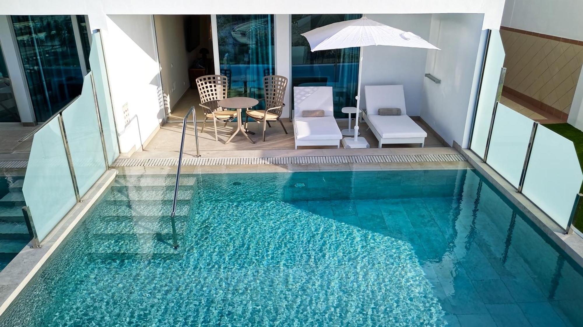 Junior Suite Private Pool