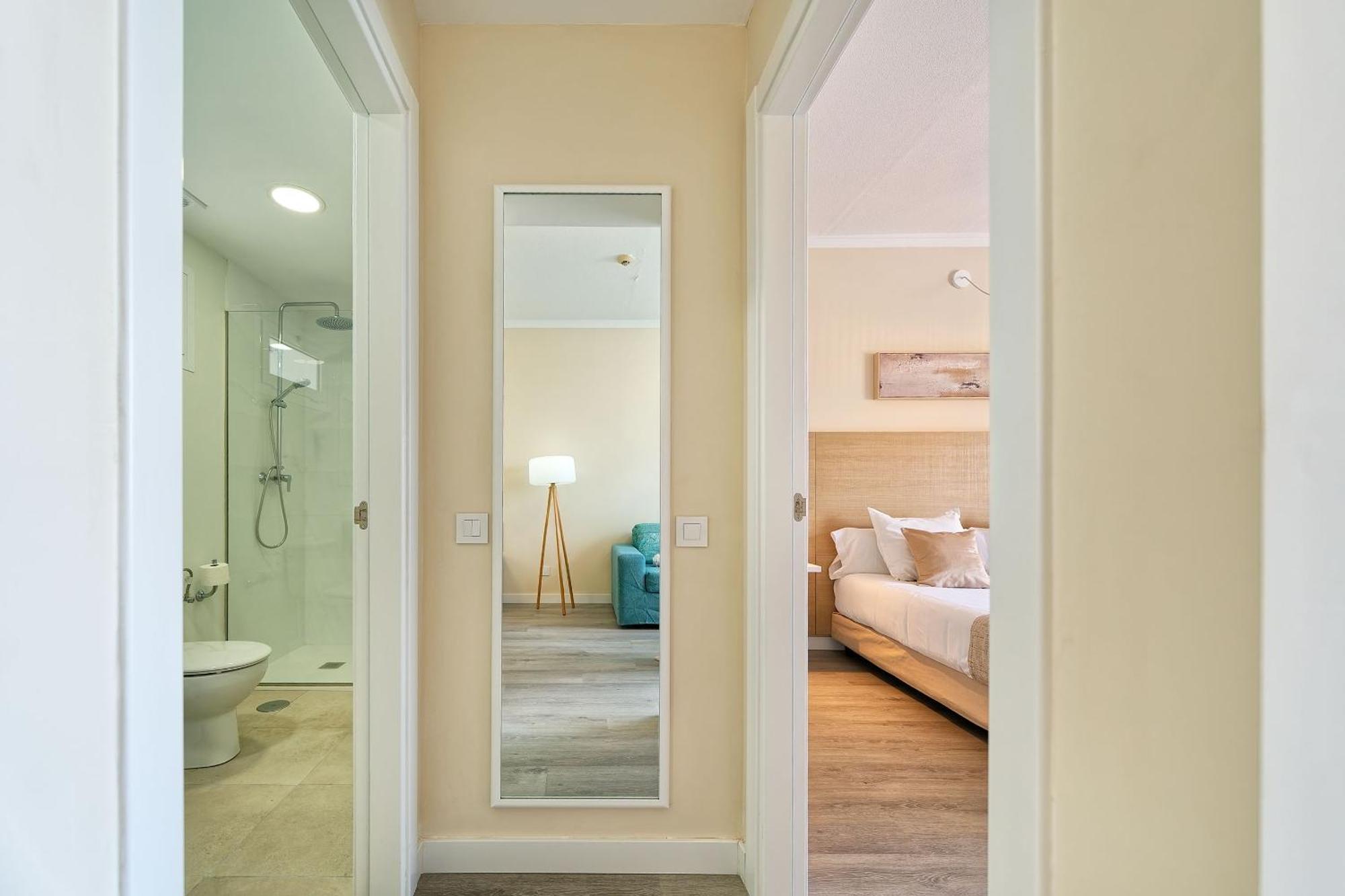 One-Bedroom Apartment Pool View