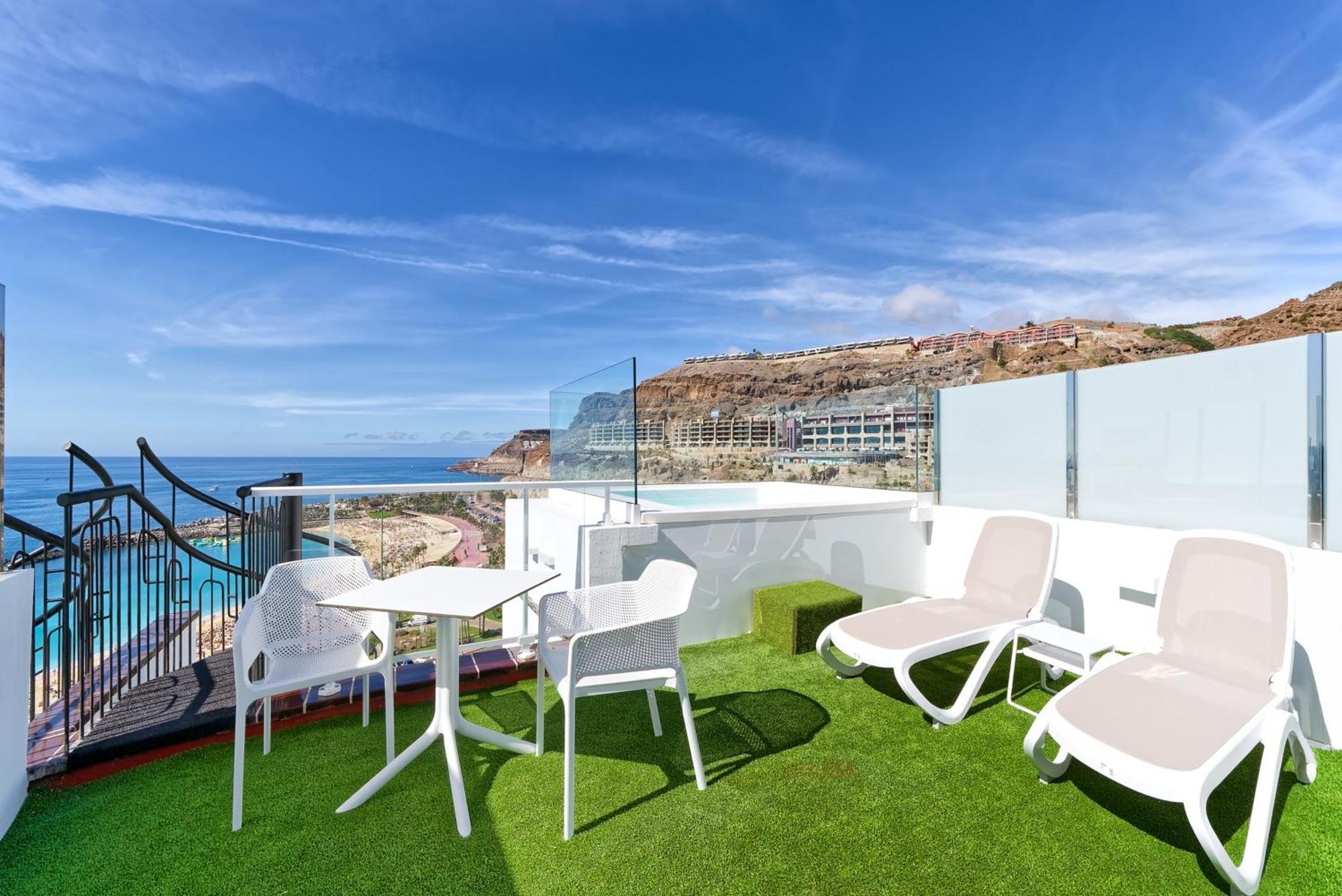One-Bedroom Premium Apartment Ocean View