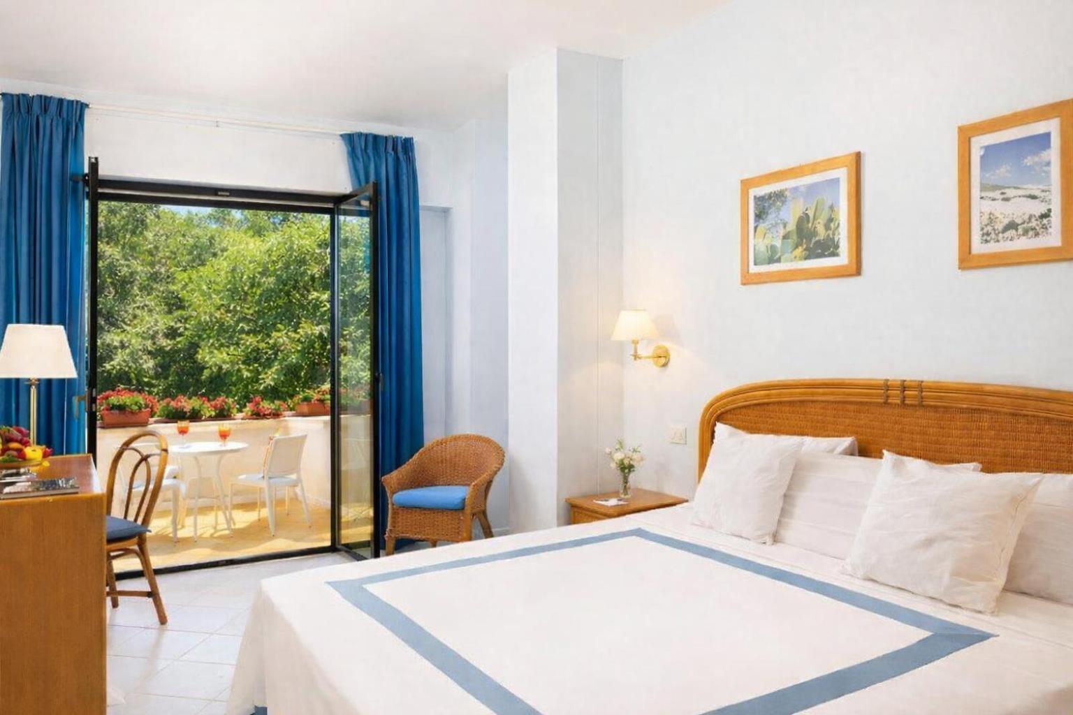 Double Room,1756502697:JPEG