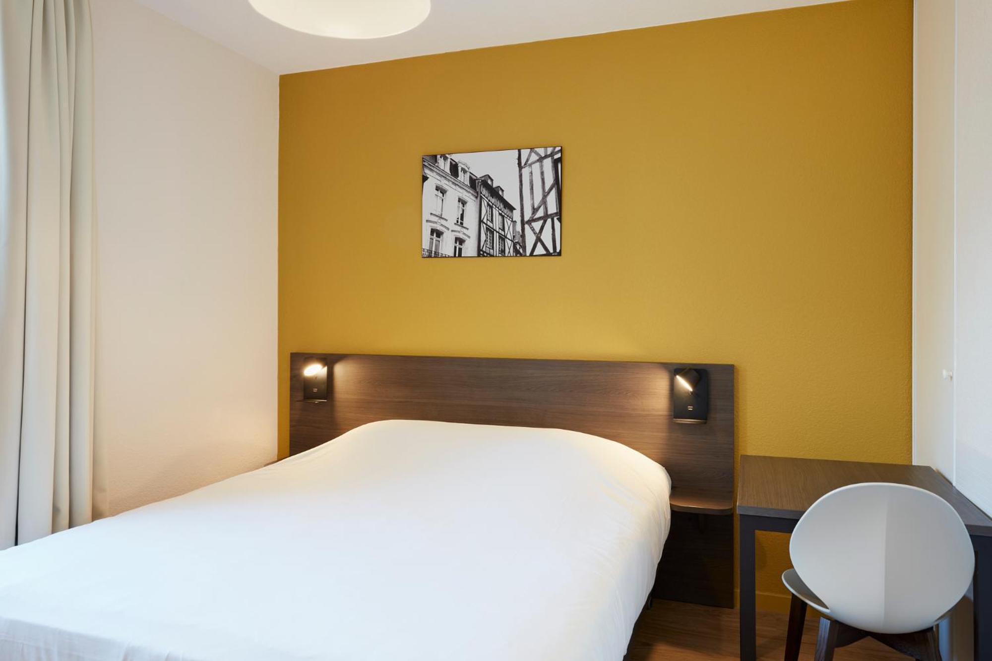 Studio Twin Beds