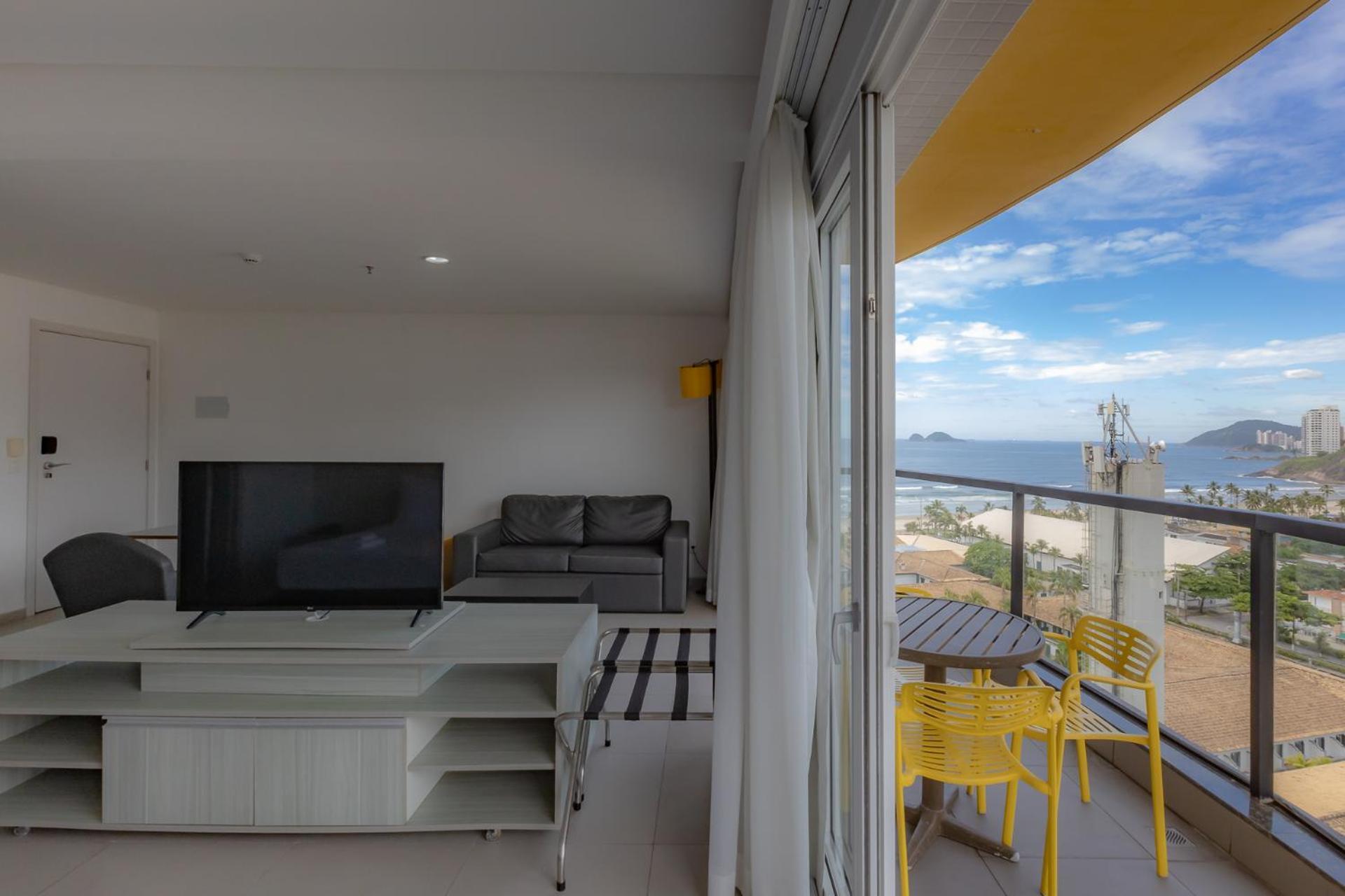 Quarto Triplo com Banheira