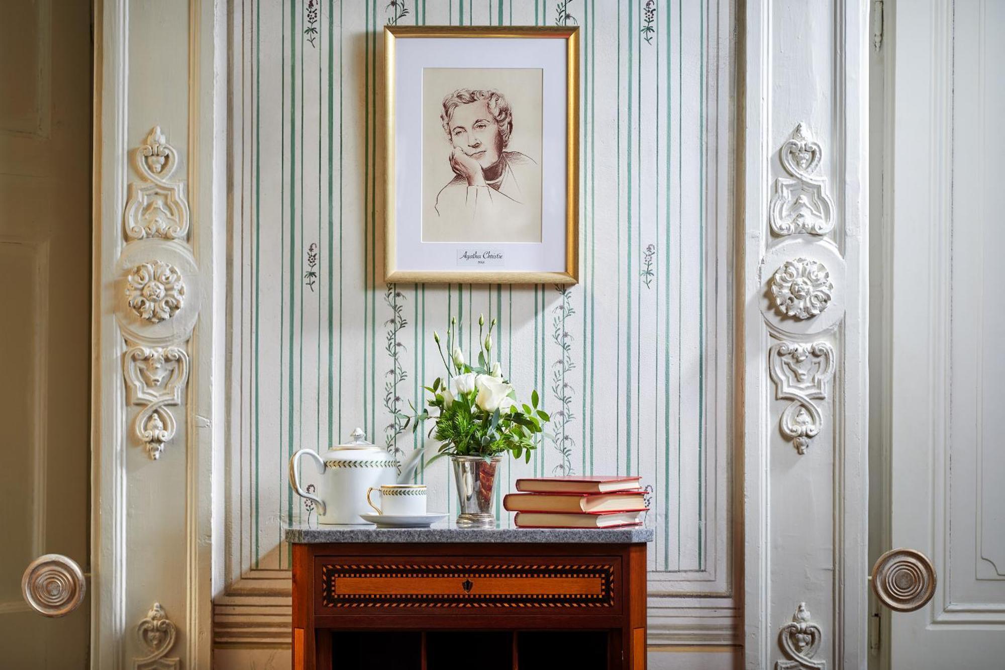 Signature Suite,1758265591:JPEG