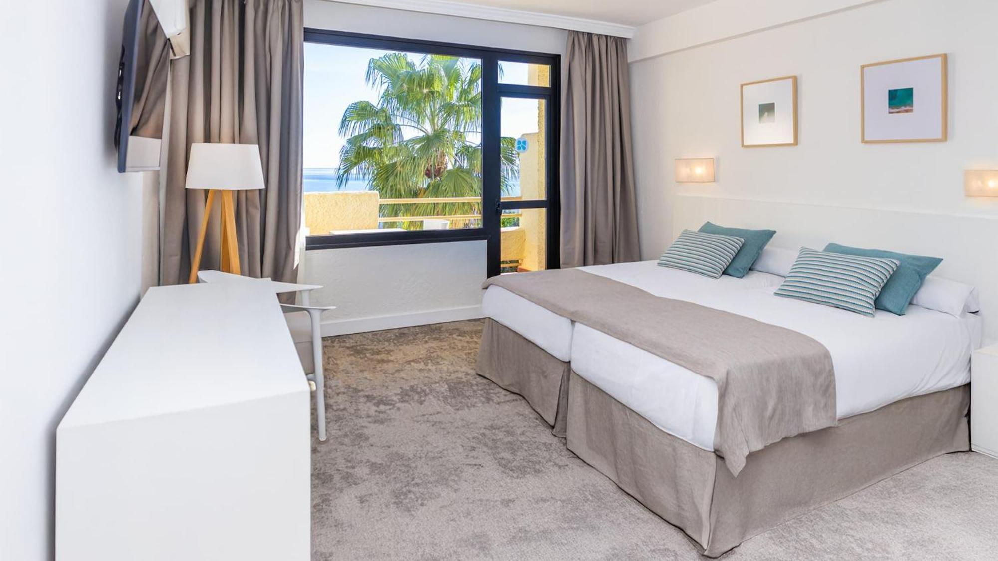 Quarto Duplo com Vista Mar