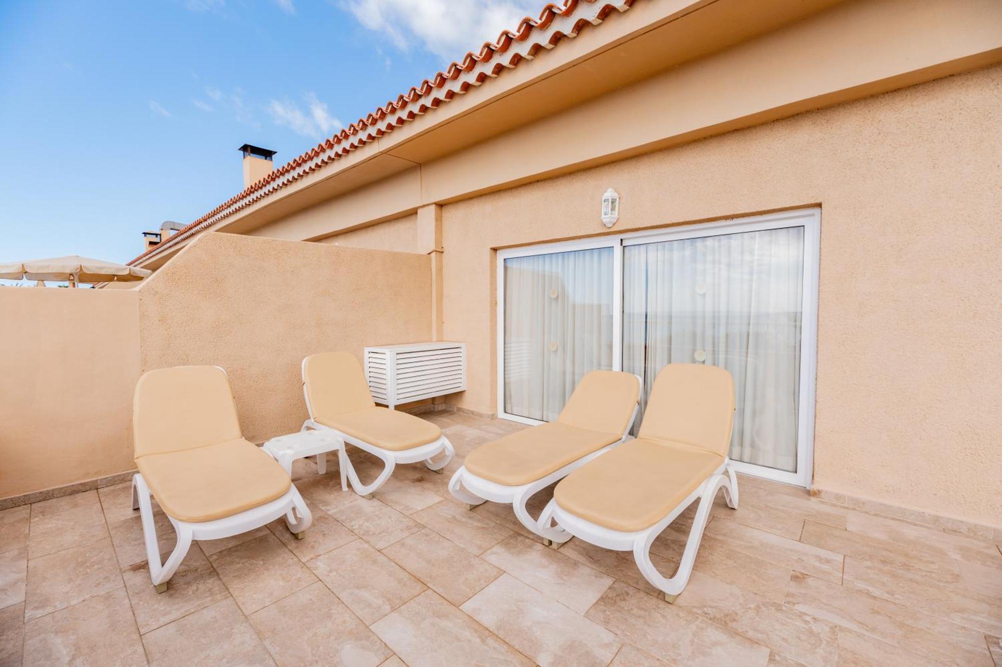 Two Bedroom Superior Apartment Sea View