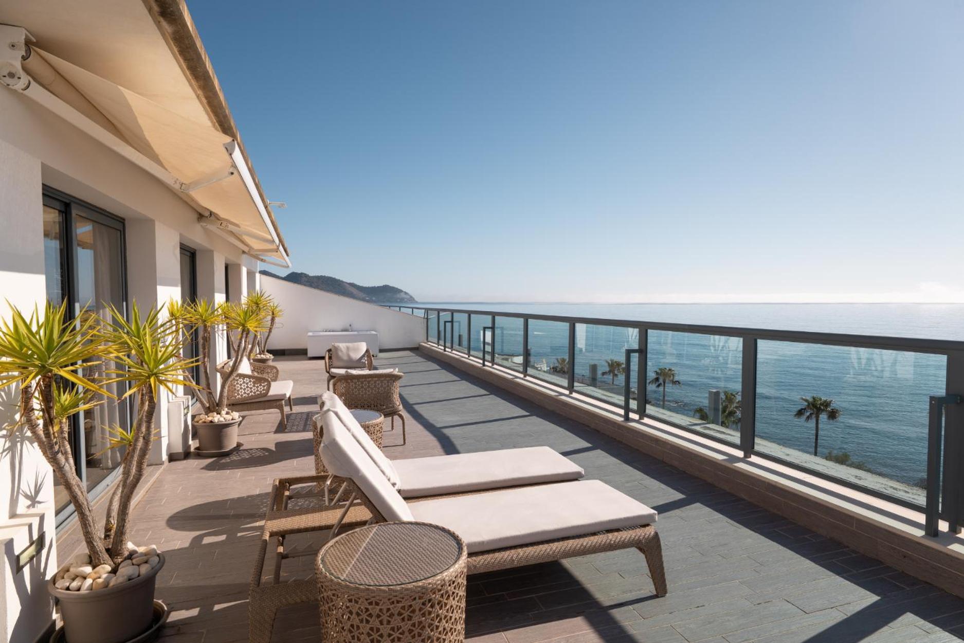 Deluxe Suite met Uitzicht op Zee