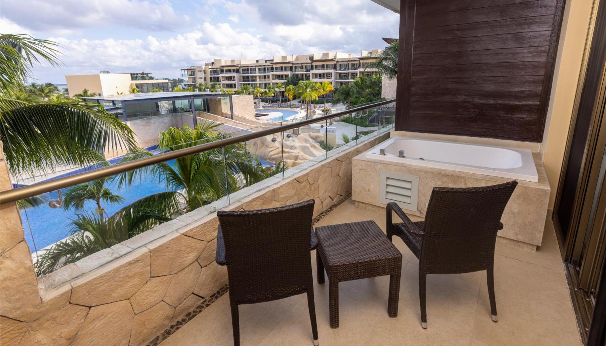 Luxury Suite Ocean View Terrace Jacuzzi Diamond Club