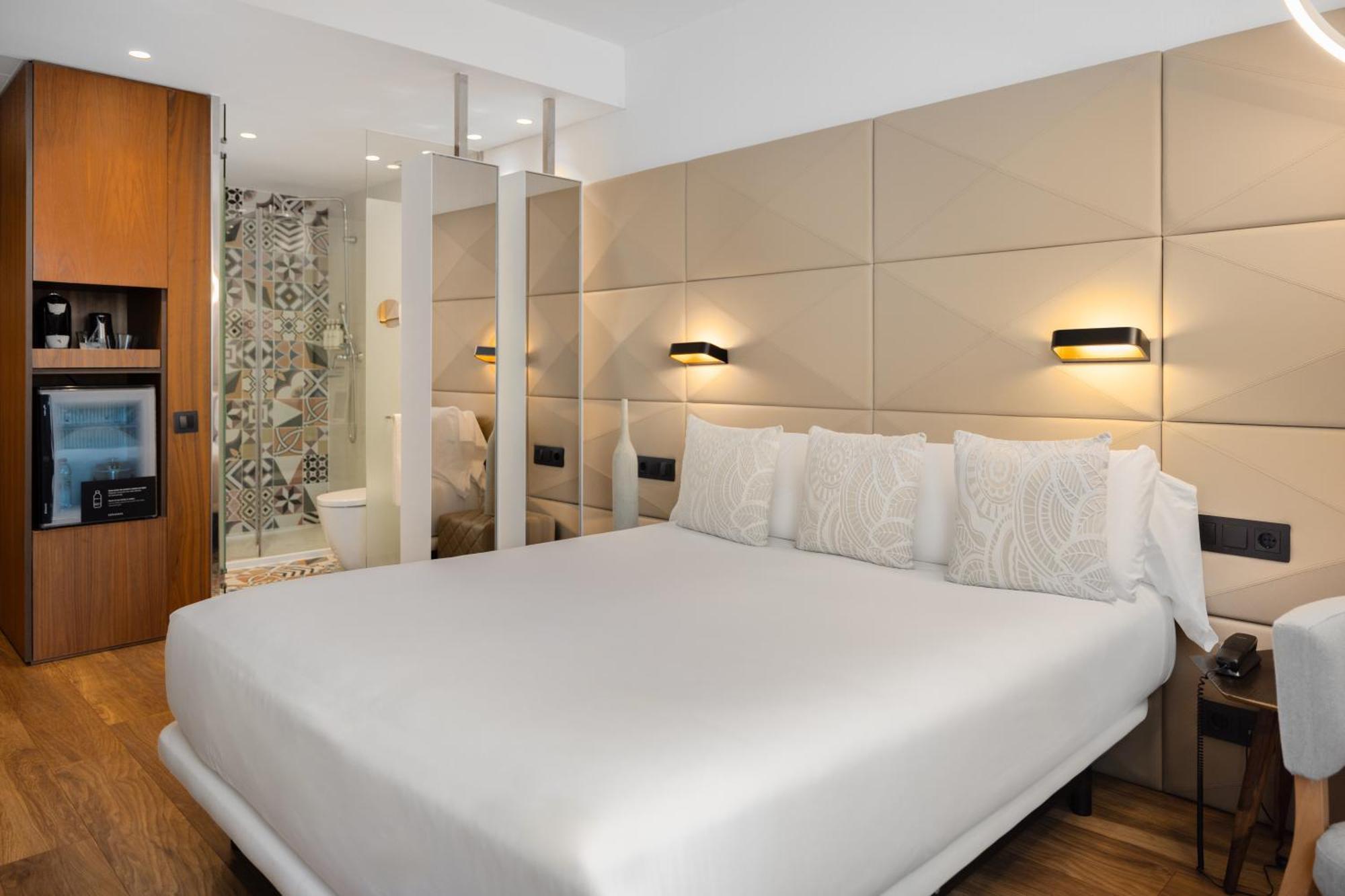 Double or Twin Room,1758443270:JPEG
