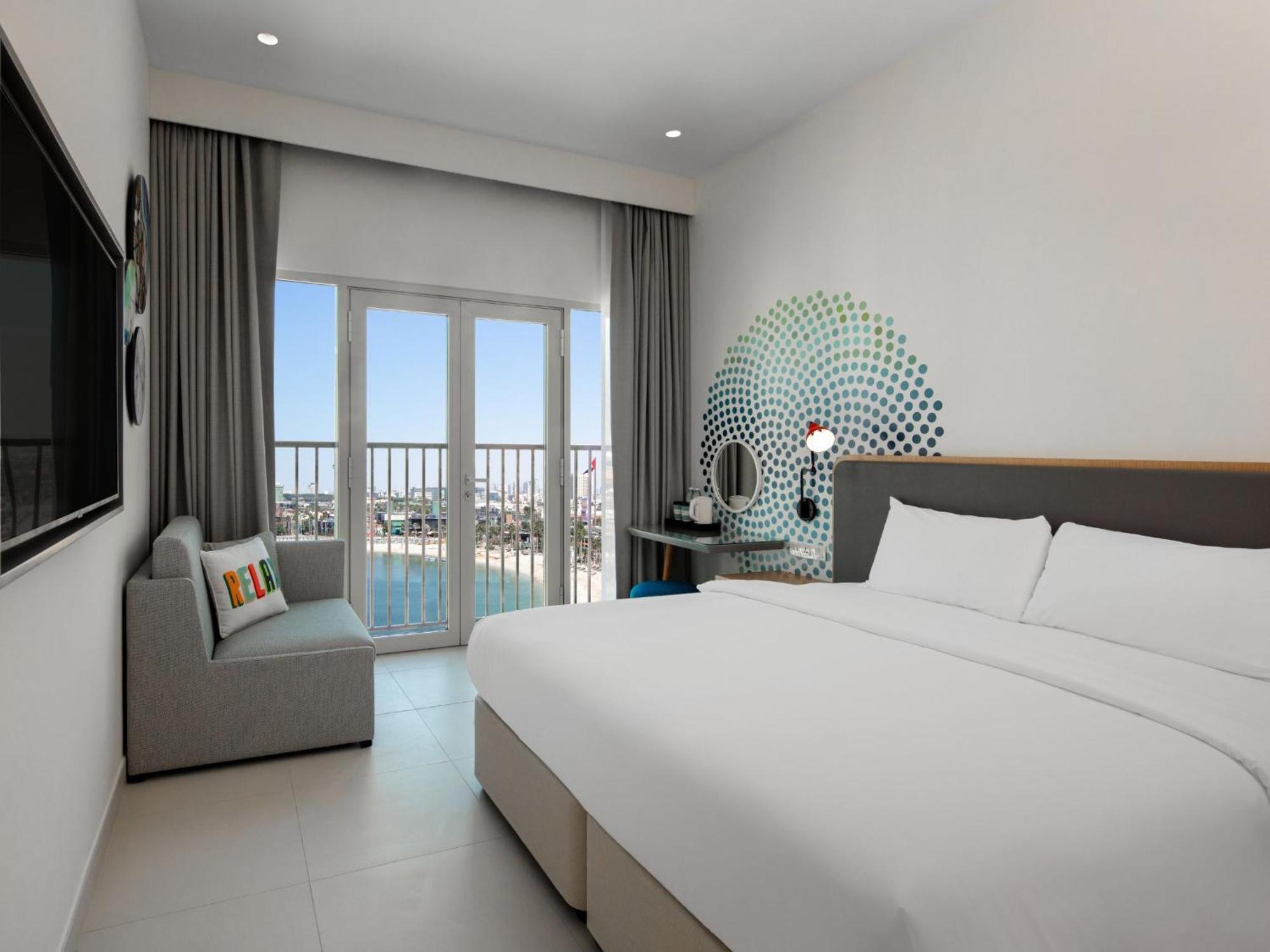 Rover Room 36-Hour Staycation 0900 AM Early Check 0900 PM Late Checkout,1758825048:JPEG