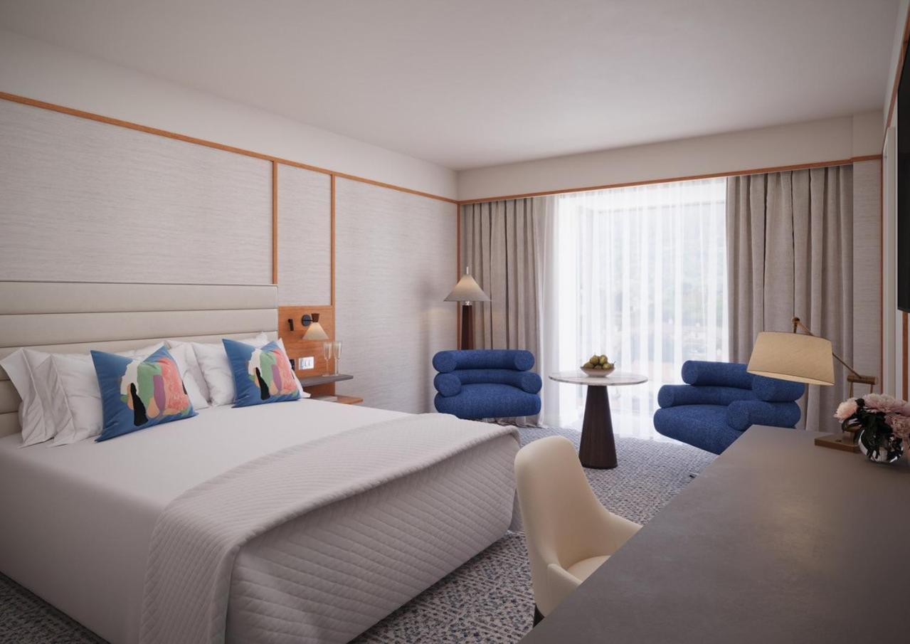 Deluxe River View Room
