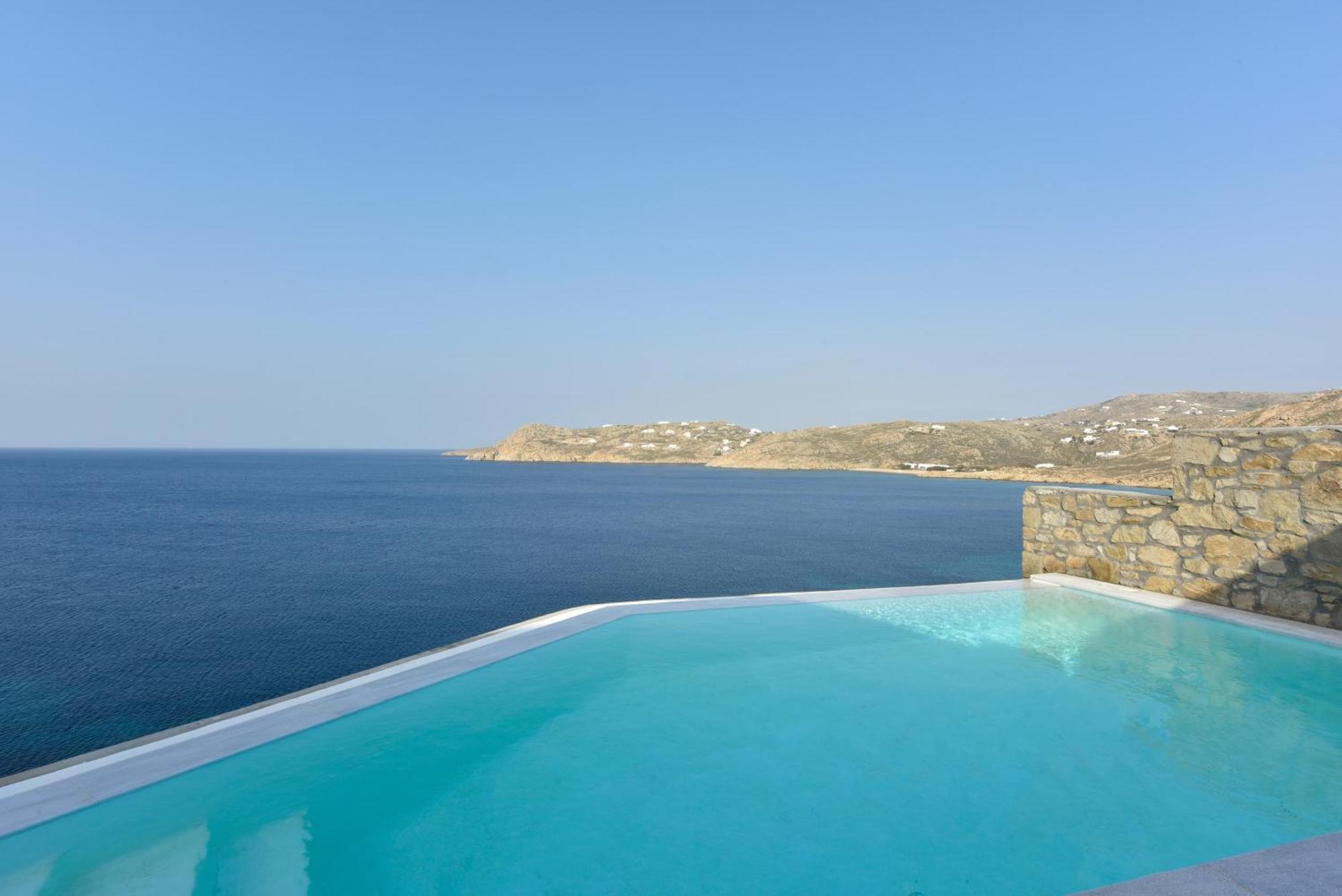 Grand Deluxe Suite Private Pool Sea View