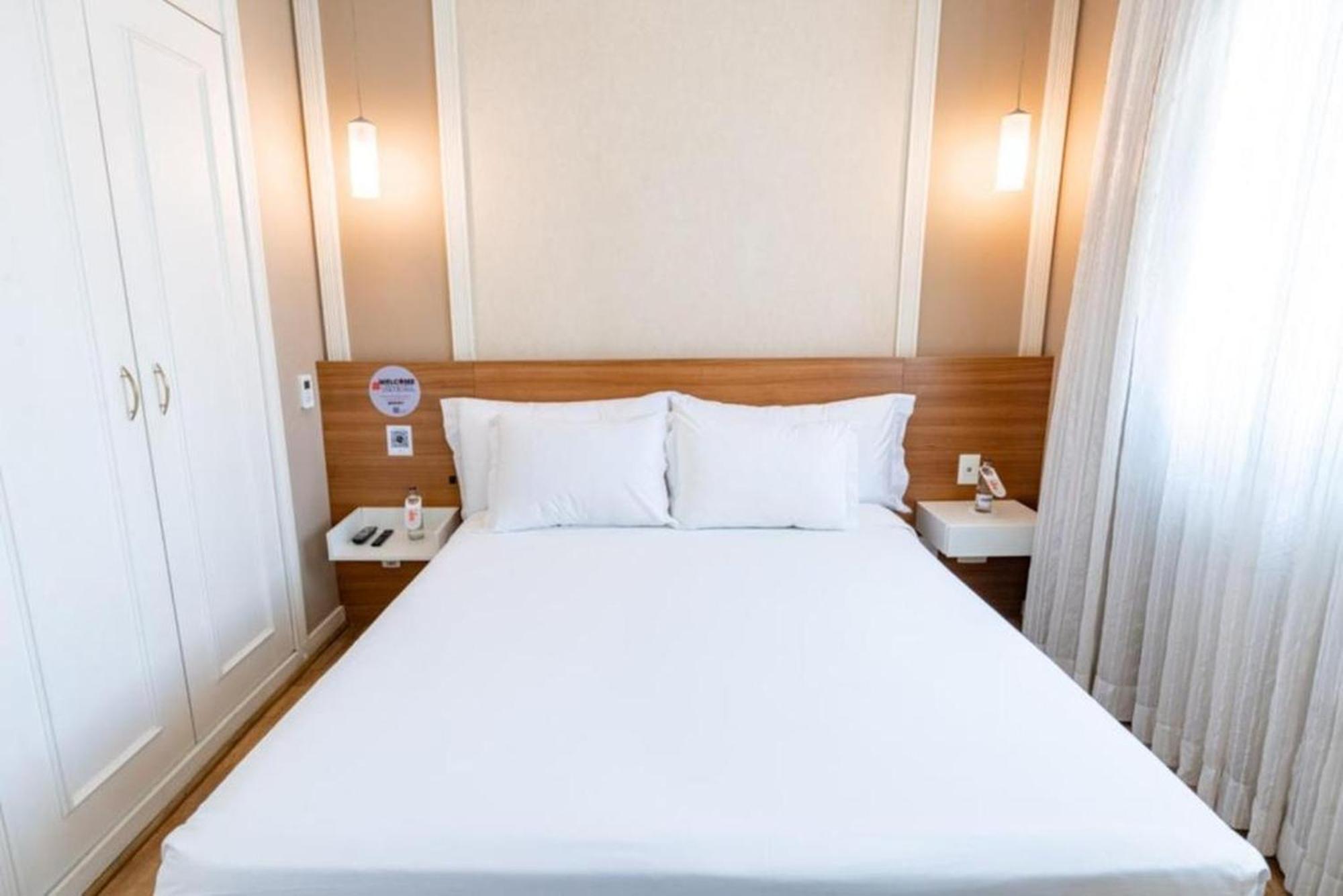 Quarto Standard Casal com 1 Cama de Casal
