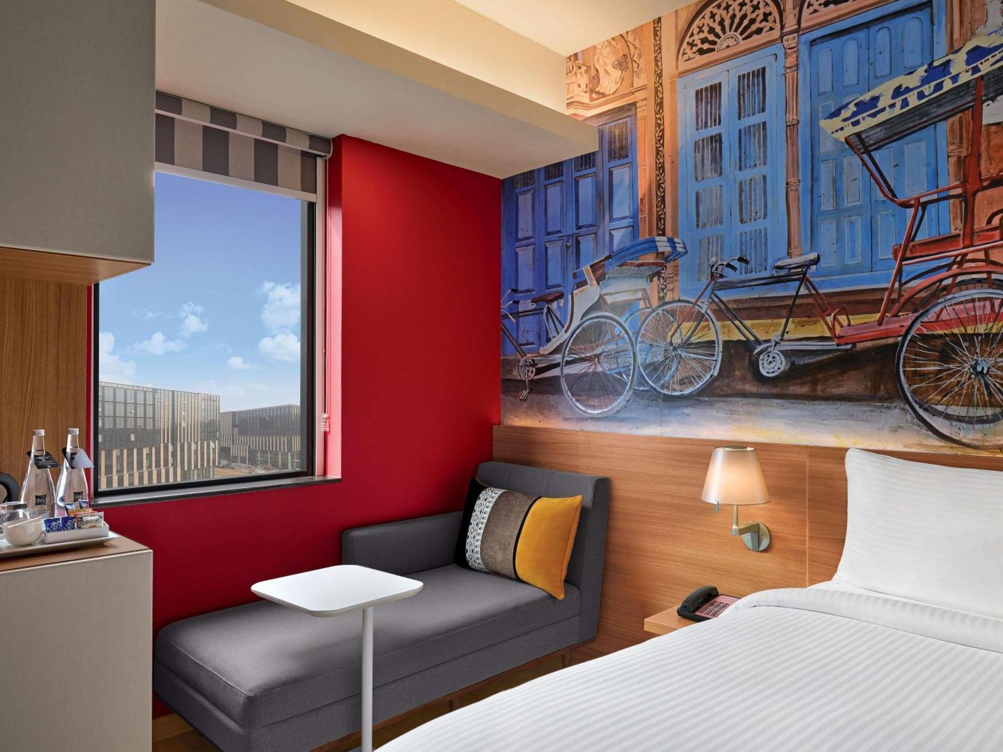 Deluxe Twin Room One-Way Complimentary Airport Transfer on F&B