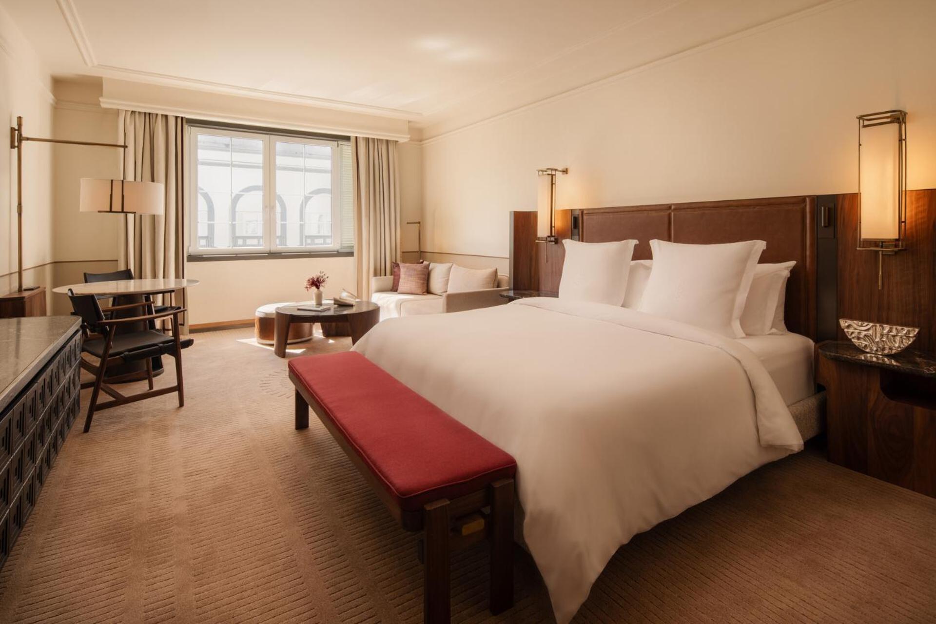 Deluxe King Room,1765583333:JPEG