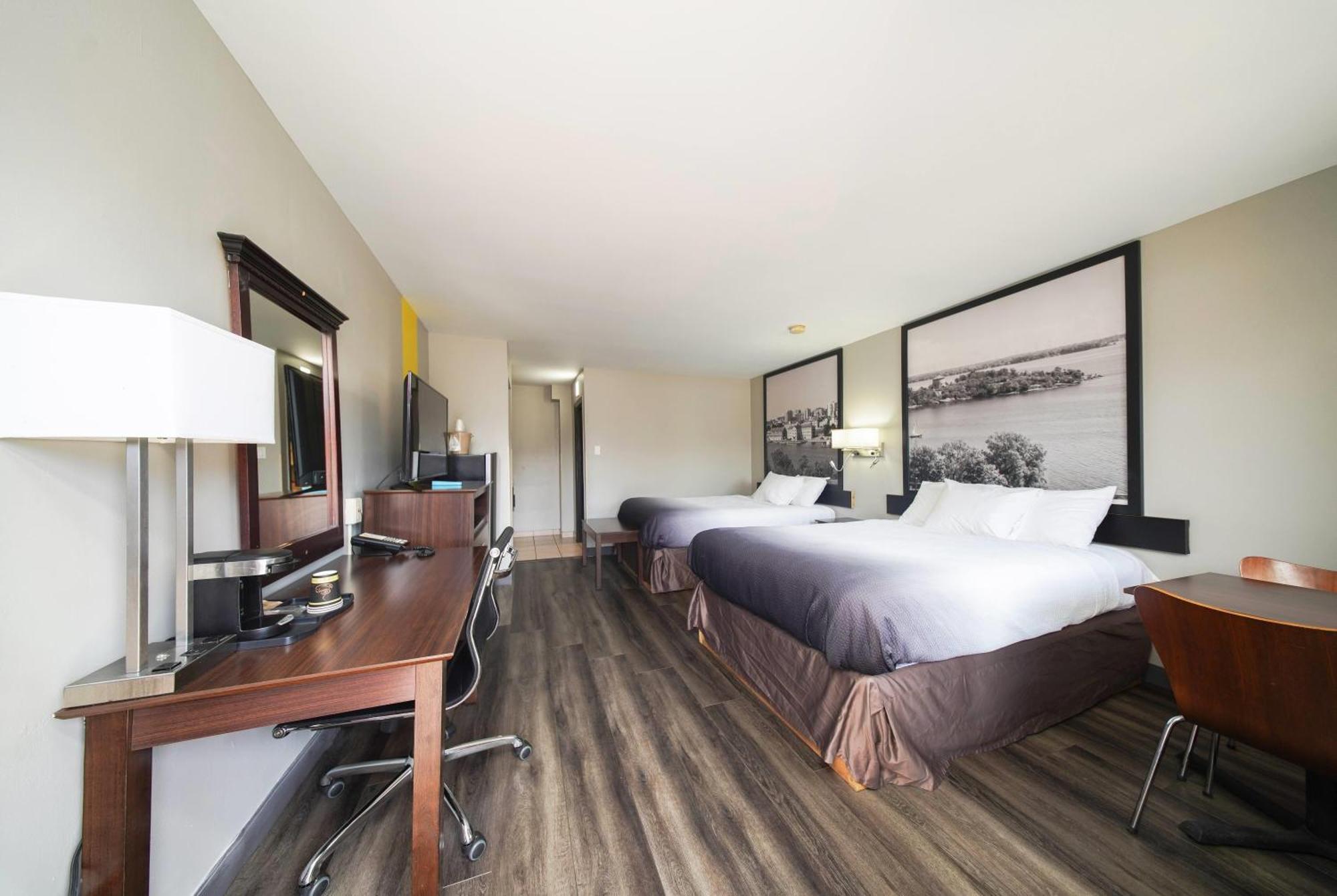 Queen Room Two Queen Beds Pet Friendly or Non-Smoking