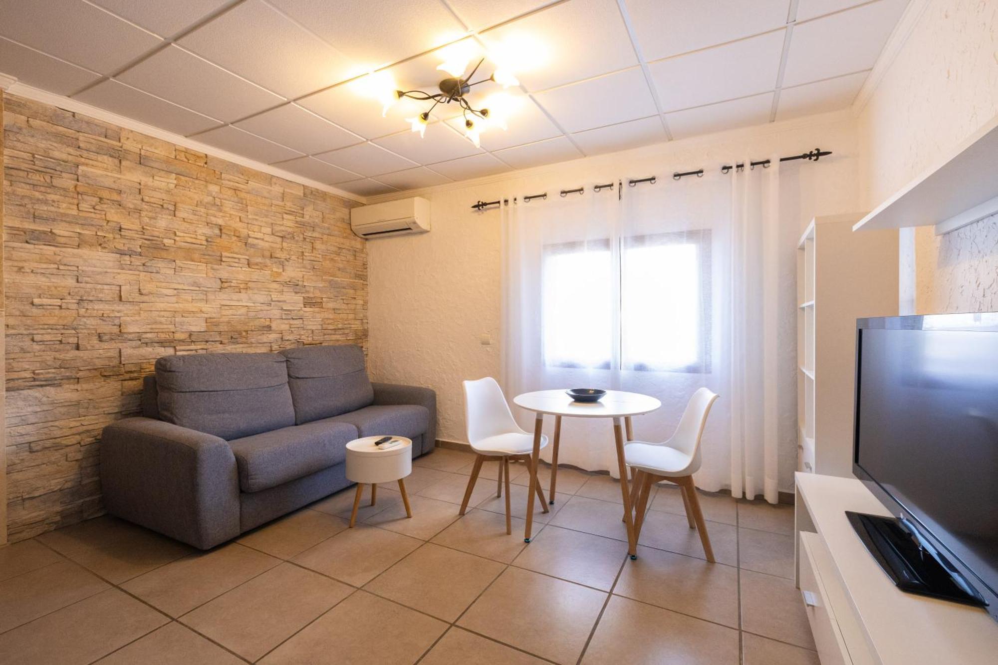 One-Bedroom Standard Apartment