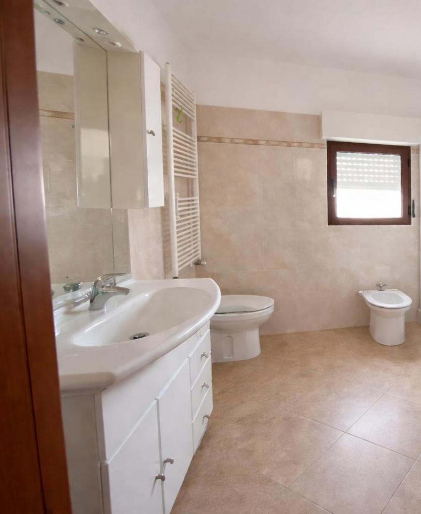 Superior Apartment,1765762995:JPEG