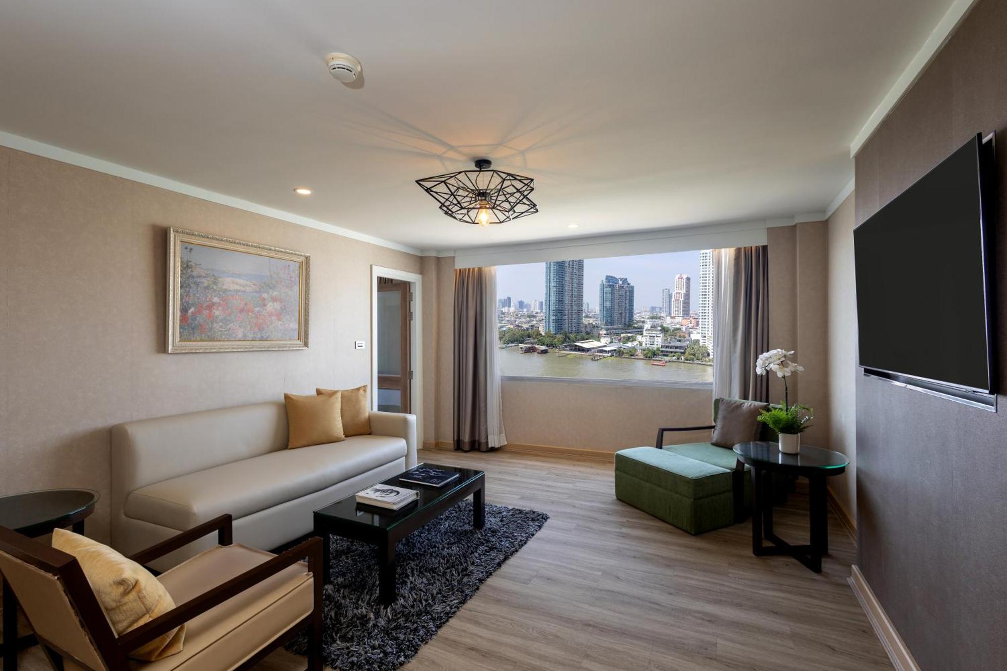 Royal Suite met 2 Aparte Bedden en Uitzicht op de Rivier
